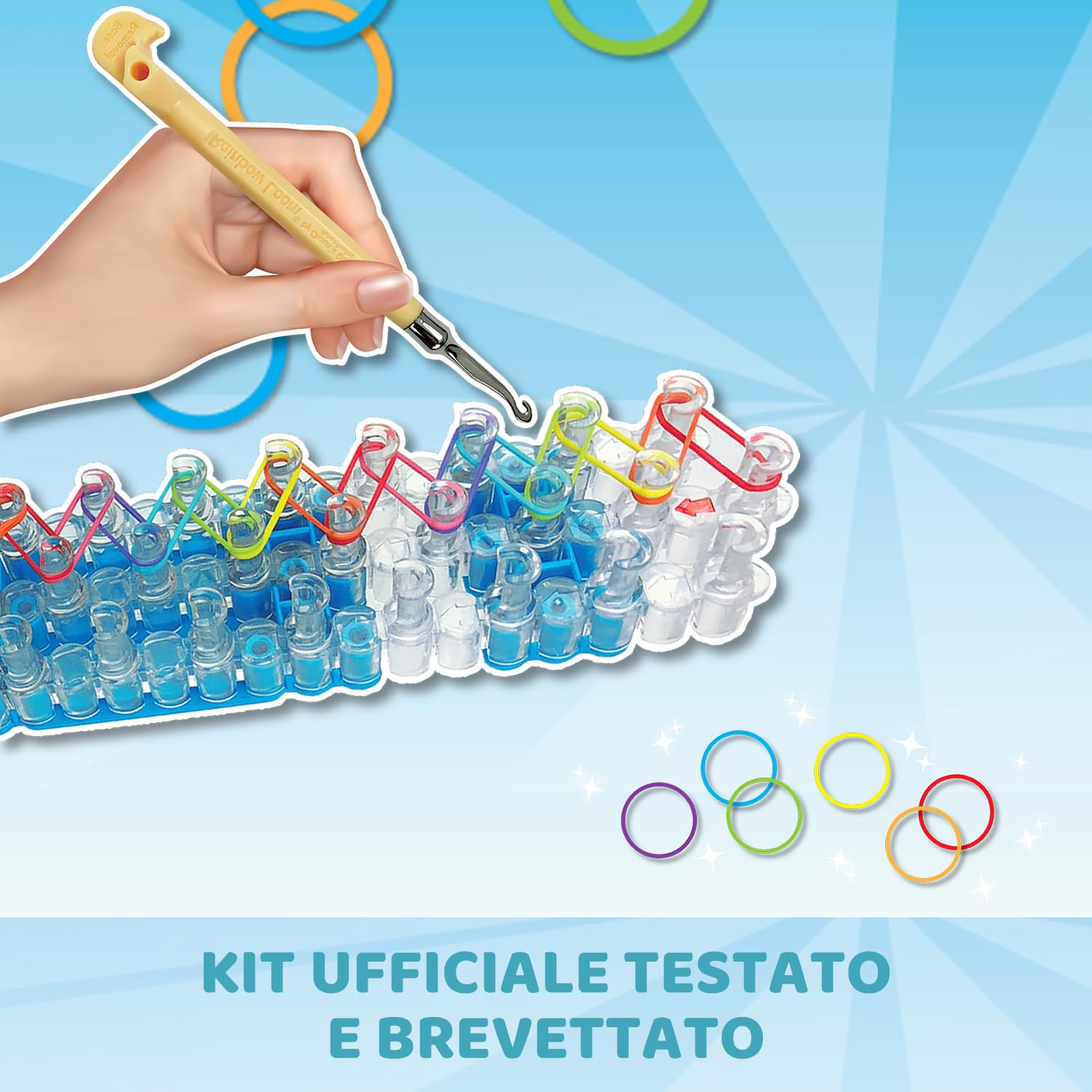 Bandai - Rainbow Loom Boutique – Set Automatico per Creare Braccialetti con Elastici - Hobby Creativo - Contiene 4000 Elastici, Ganci, Beadmoji, Charm - Giocattolo per Bambini dai 7 anni in su -CD0186