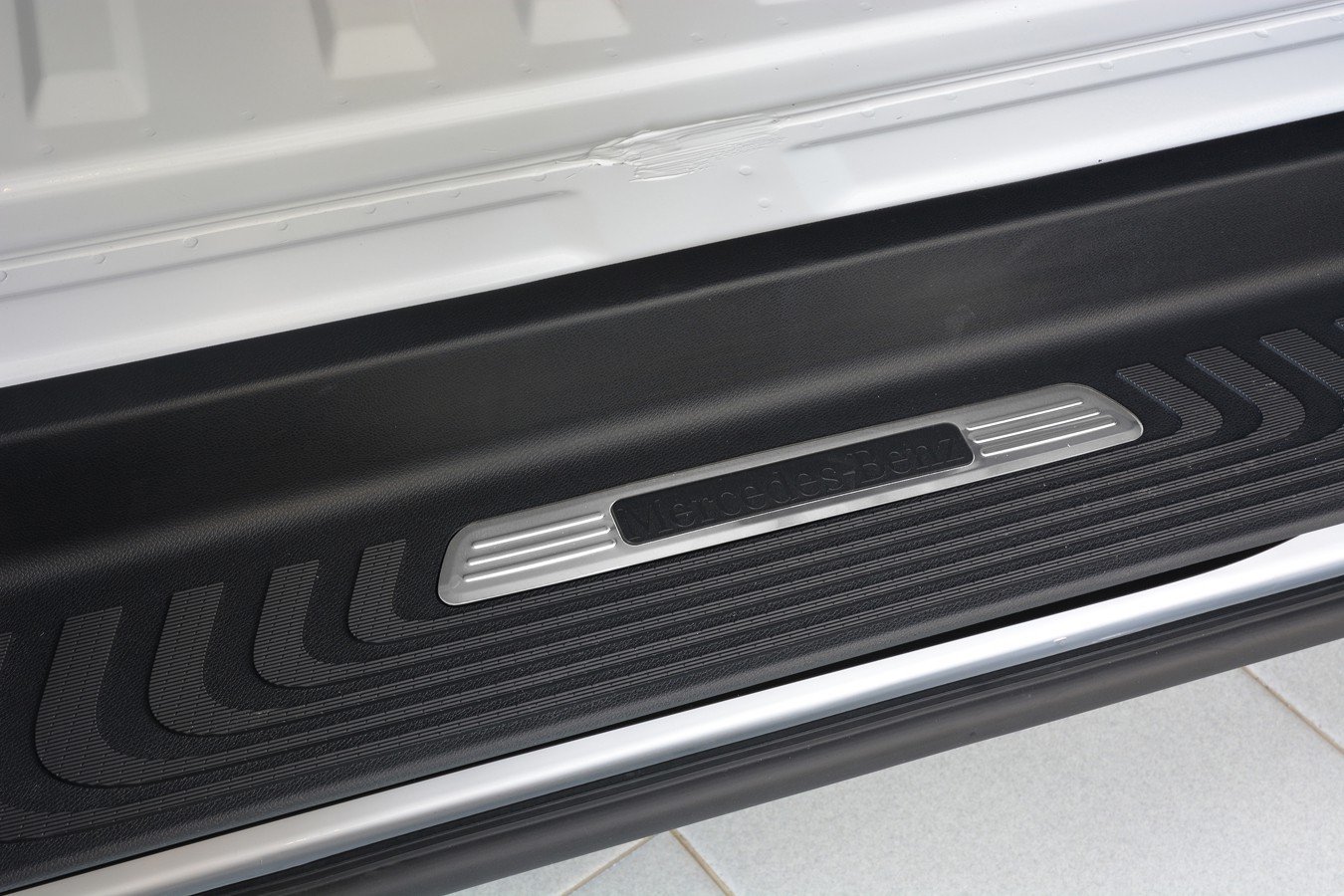 tuning-art EX120 Protectores de Umbral intérieur para Mercedes V-Klasse Vito W447 4-Puertas Acero INOX