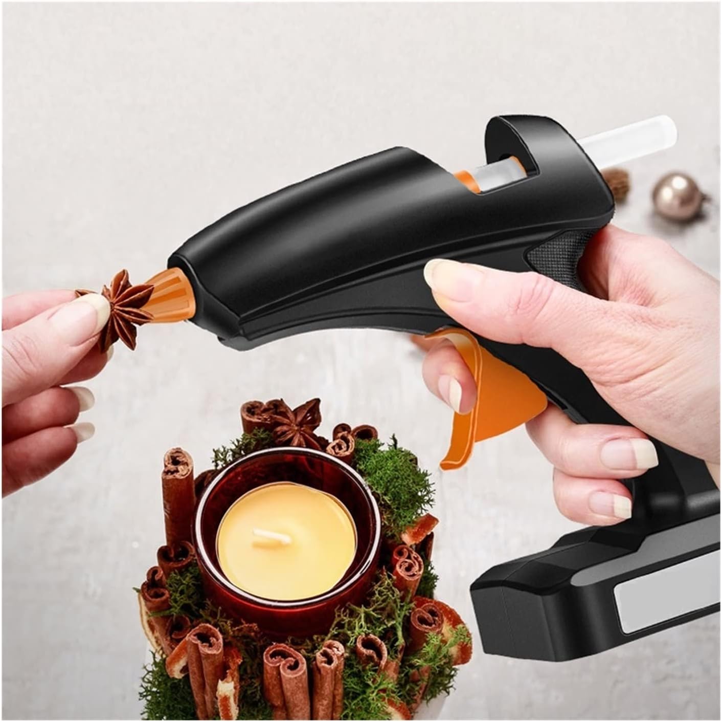 Hot Glue Gun Cordless Hot Melt Glue Gun 80W 12V Rechargeable Battery Wireless Professional Repair Tool Glue Gun for 11mm Glue Stick for DIY Arts, Crafts and Quick Repairs(Set 1)
