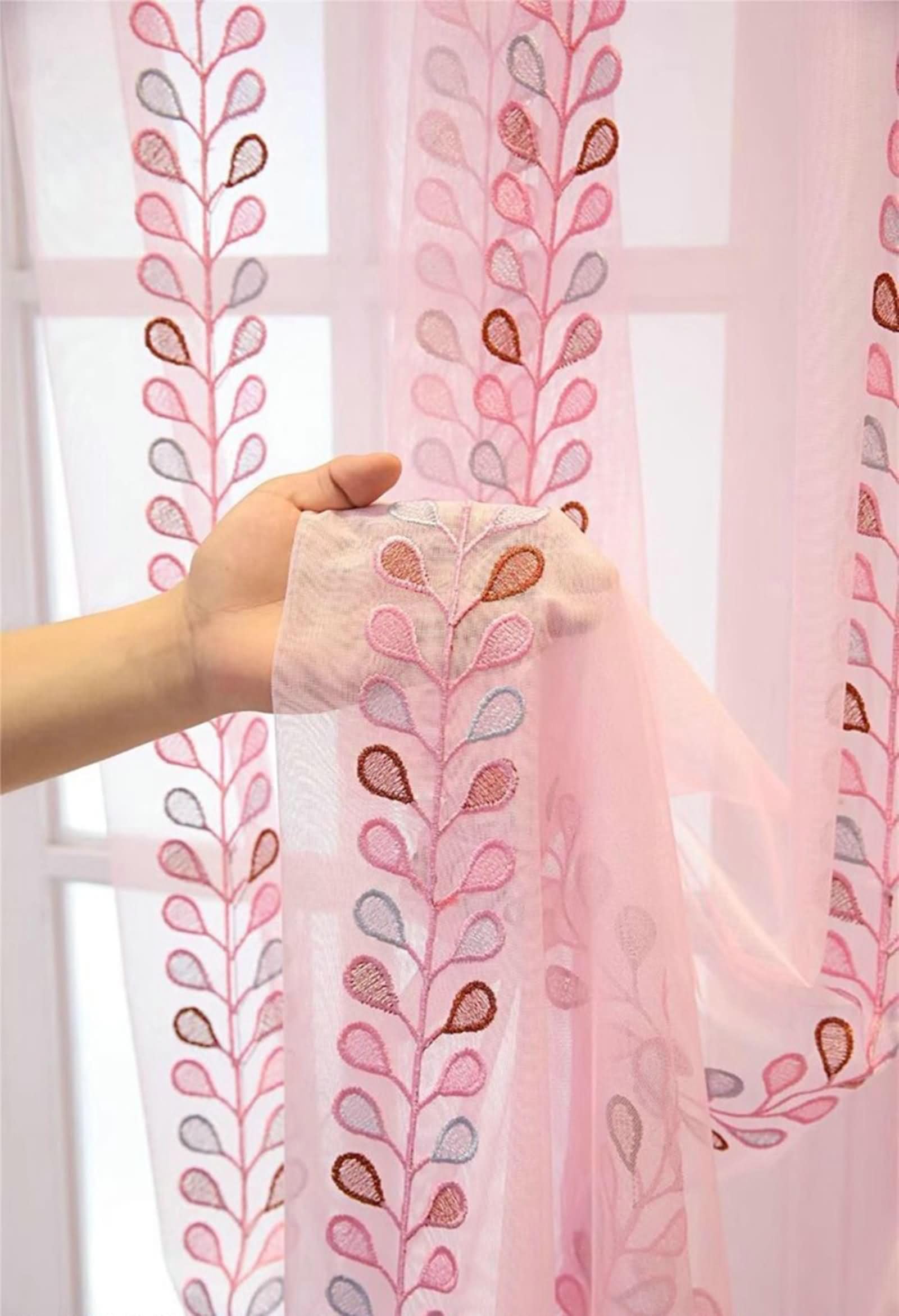 KnSam Rideaux Voilage Rose, 2 Pièces, Rideau Chambre Motif Feuilles Brodées à Crochets, 132x229cm x 1pcs