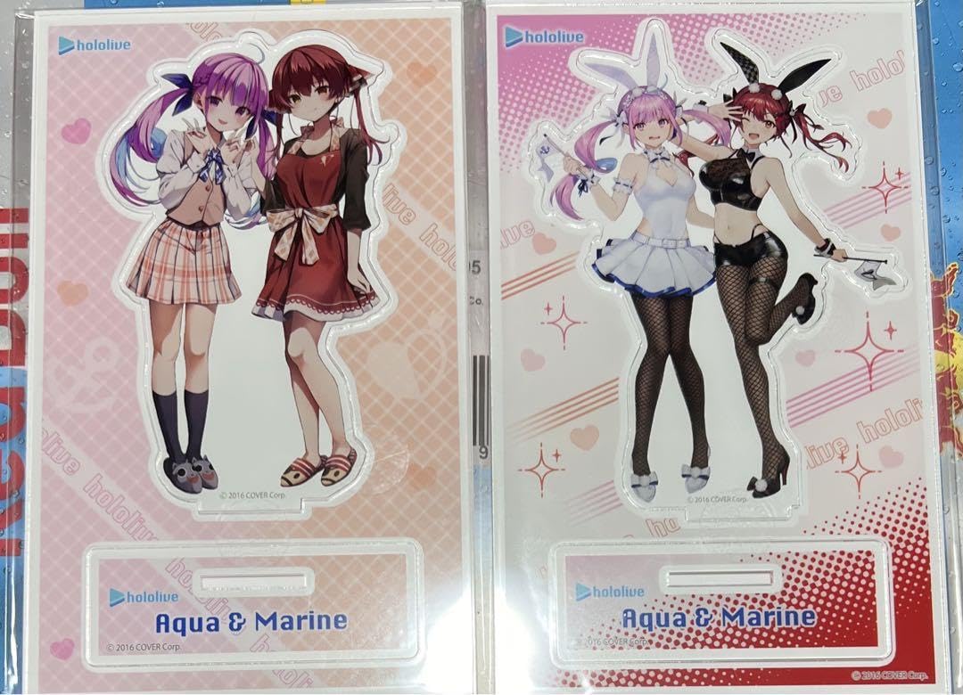 ホロライブ 湊あくあ 宝鐘マリン モーリーオンライン限定 湊あくあ」「宝鐘マリン」の描き下ろしイラストのクッション・アクスタ