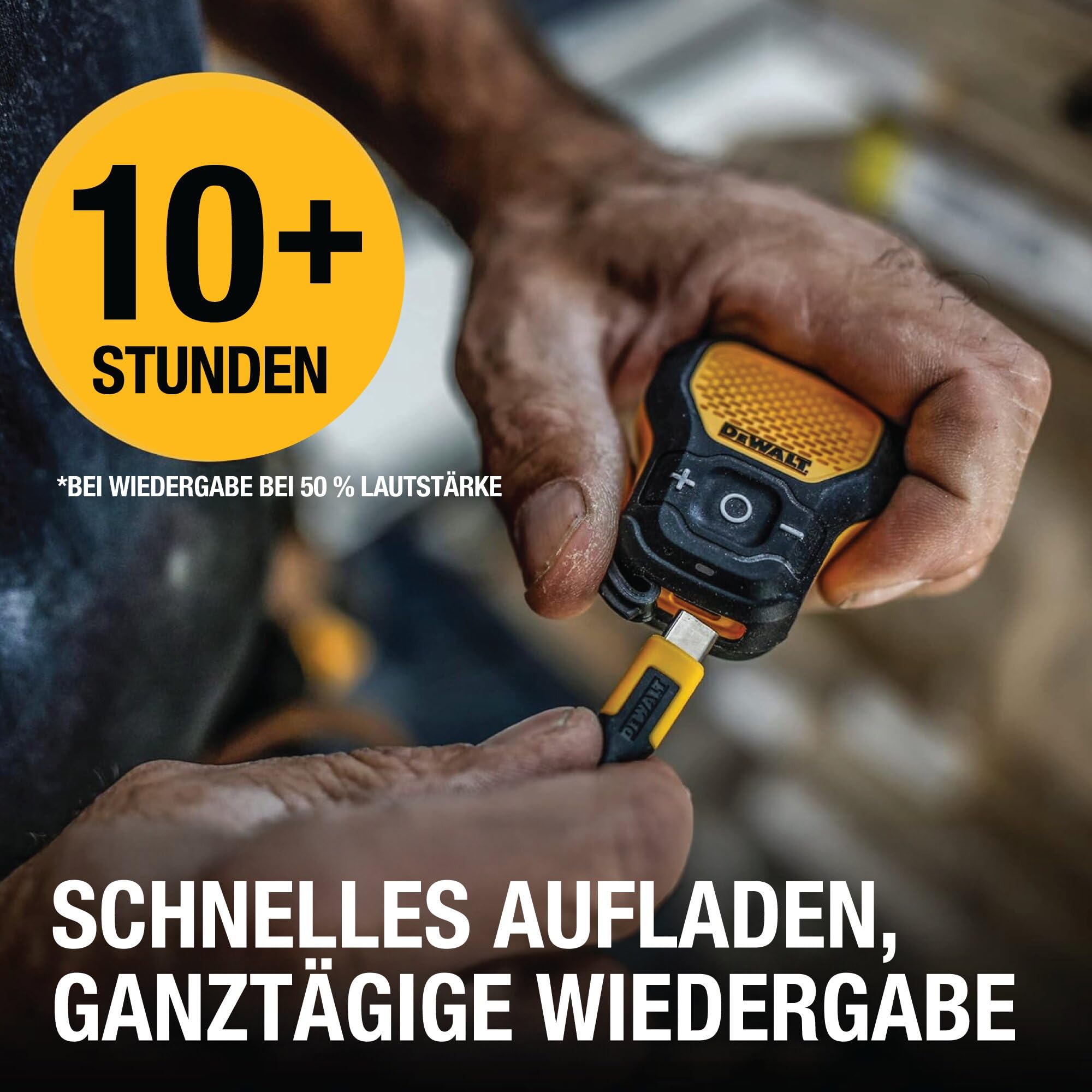 DEWALT Wearable Bluetooth Tragbarer Lautsprecher – Magnetischer Clip-On Wireless Speaker, Jobsite Pro, wasserresistent, Hands-Free Musik & Anrufe, Outdoor & Baustelle, Gelb