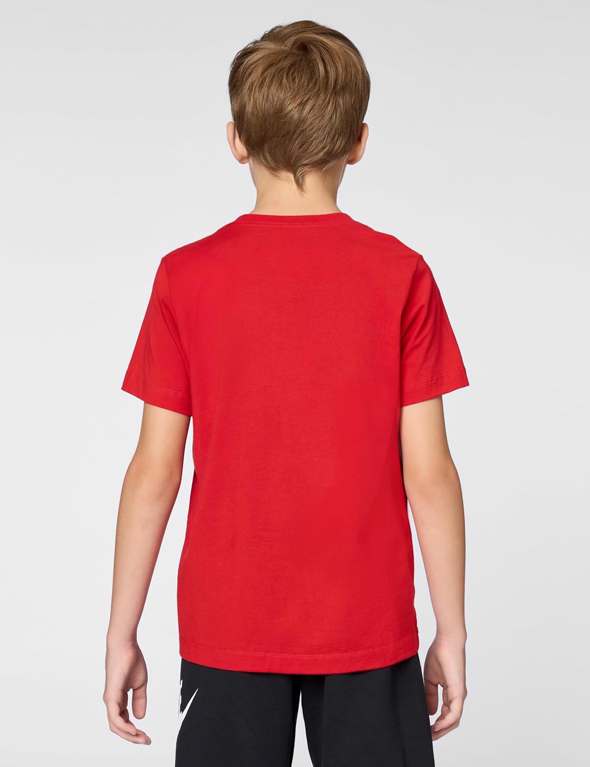 Nike Unisex Big Kids' Sportswear Club T-Shirt (Large Swoosh Logo) - Boys and Girls - Image 3