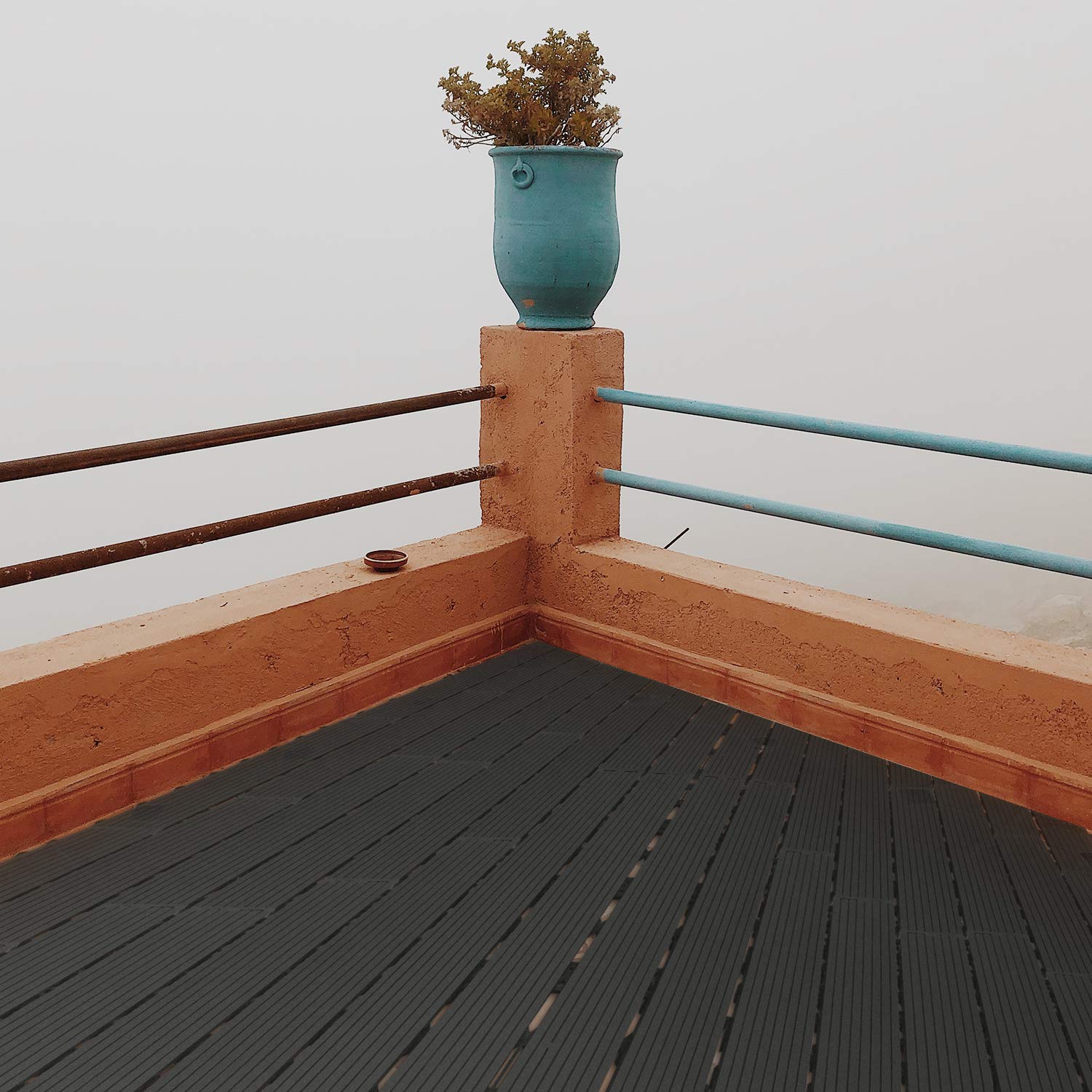 Terrassenfliesen Holzfliesen Balkon Bodenbelag 5m² Bodenplatten mit Drainage und Klicksystem, für Fliesen Innen Außen Garten, 30 Stück, 30x60x2 cm, Grau