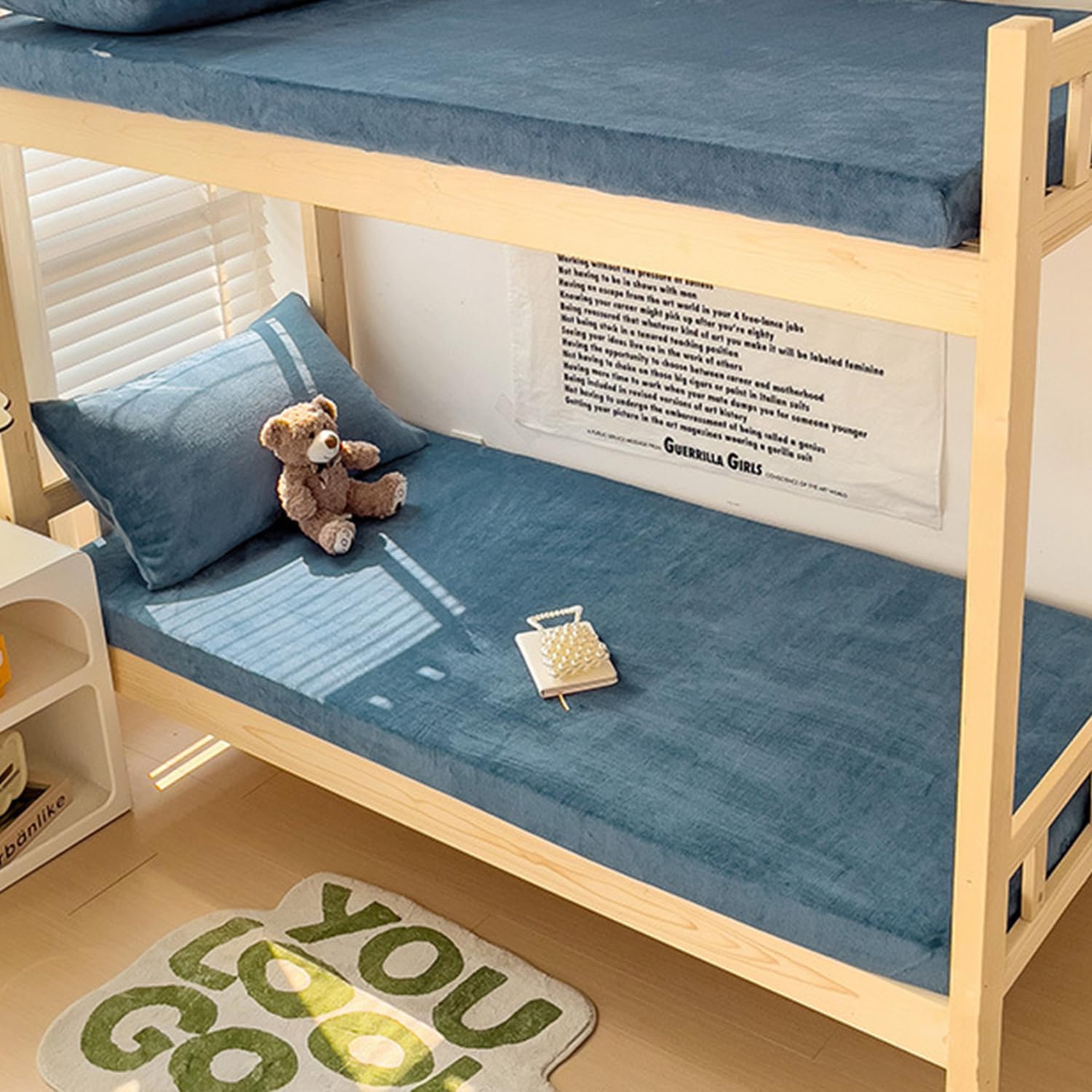 Milk Velvet Fitted Sheet Luxury Mattress Cover Twin Full Size Mattress Protector Warm Comfortable Full Wrap Deep Pocket Dustproof Bed Cover for Bedroom Dormitory,B,80x190cm