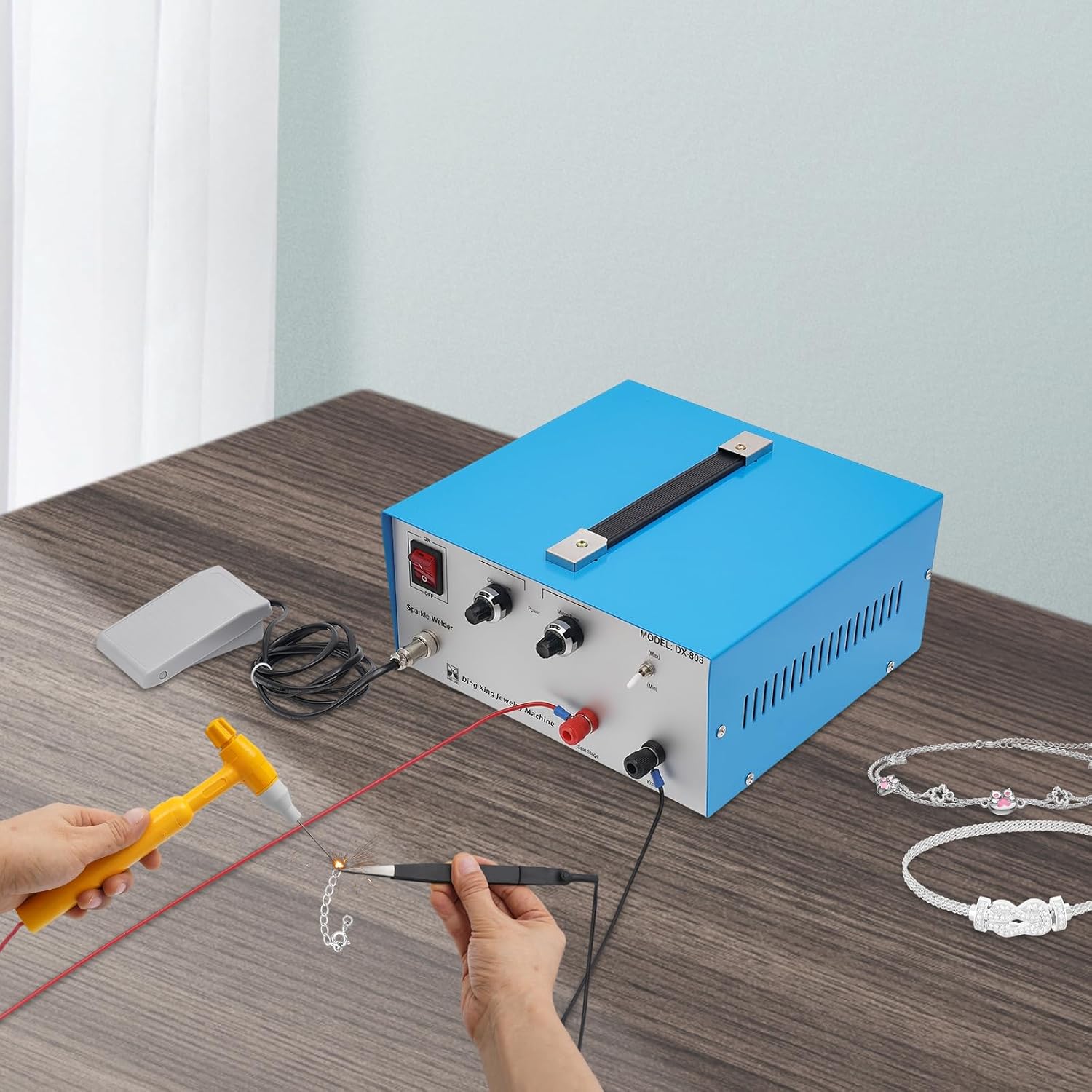 Jewelry Welding Machine 80A 110V Jewelry Spot Welder Gold Silver Platinum Welding Machine 390W Electric Soldering Machine Professional Precise Jewelry Spot Welder with Foot Pedal