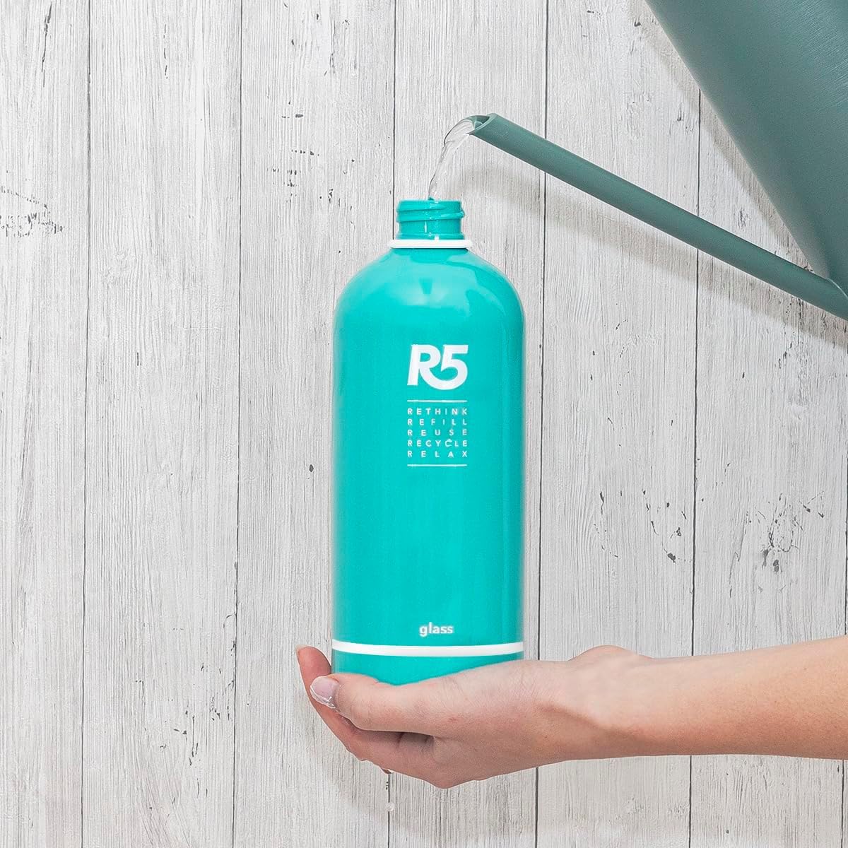 R5, Multipack 12 Refill Vetri, Detergente Vetri, Ideale per la Pulizia di Vetri, Cromature e Cristalli, Fragranza Acacia e Rosmarino, Made in Italy