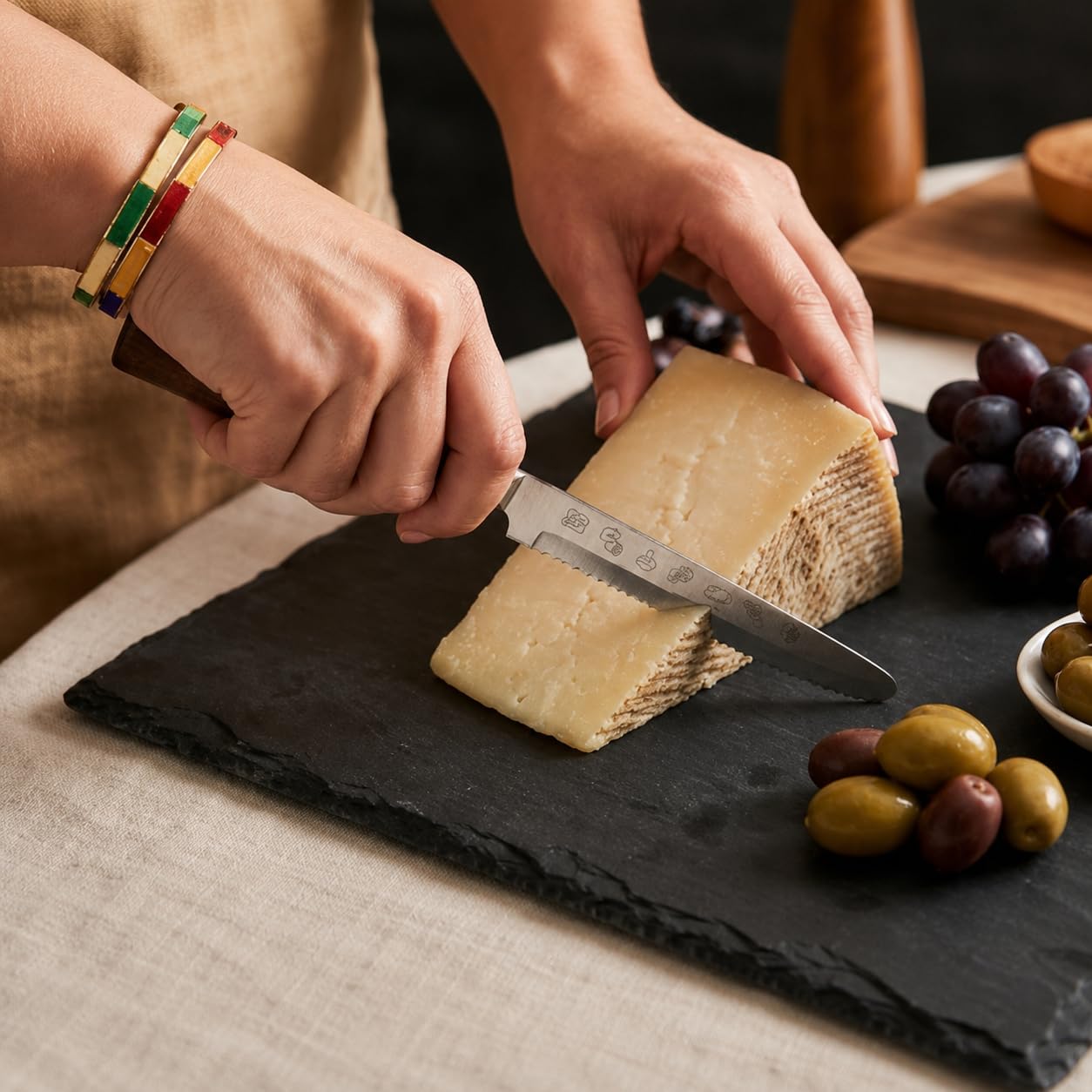 Machado Serrated Bread Knife - Razor Sharp! -9
