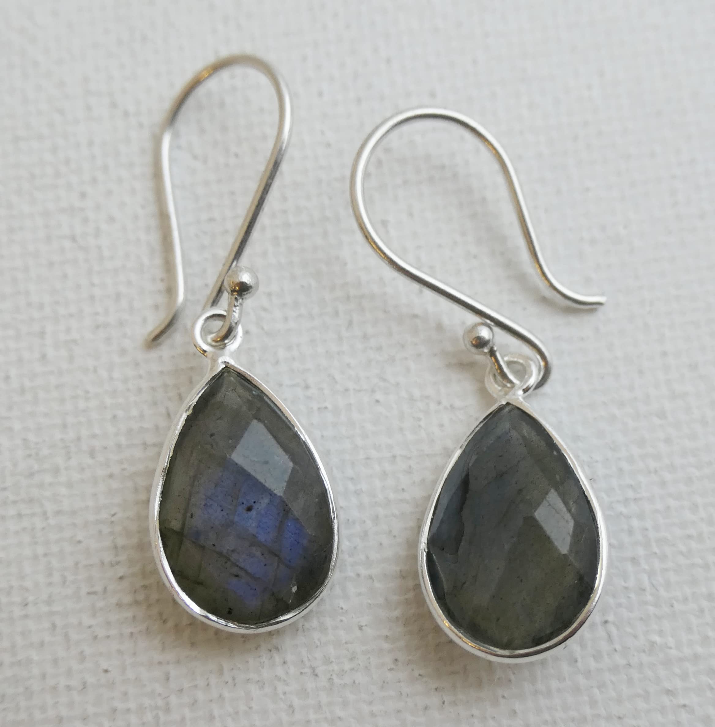 Labradorit Tropfenform Sterling Silber Ohrringe