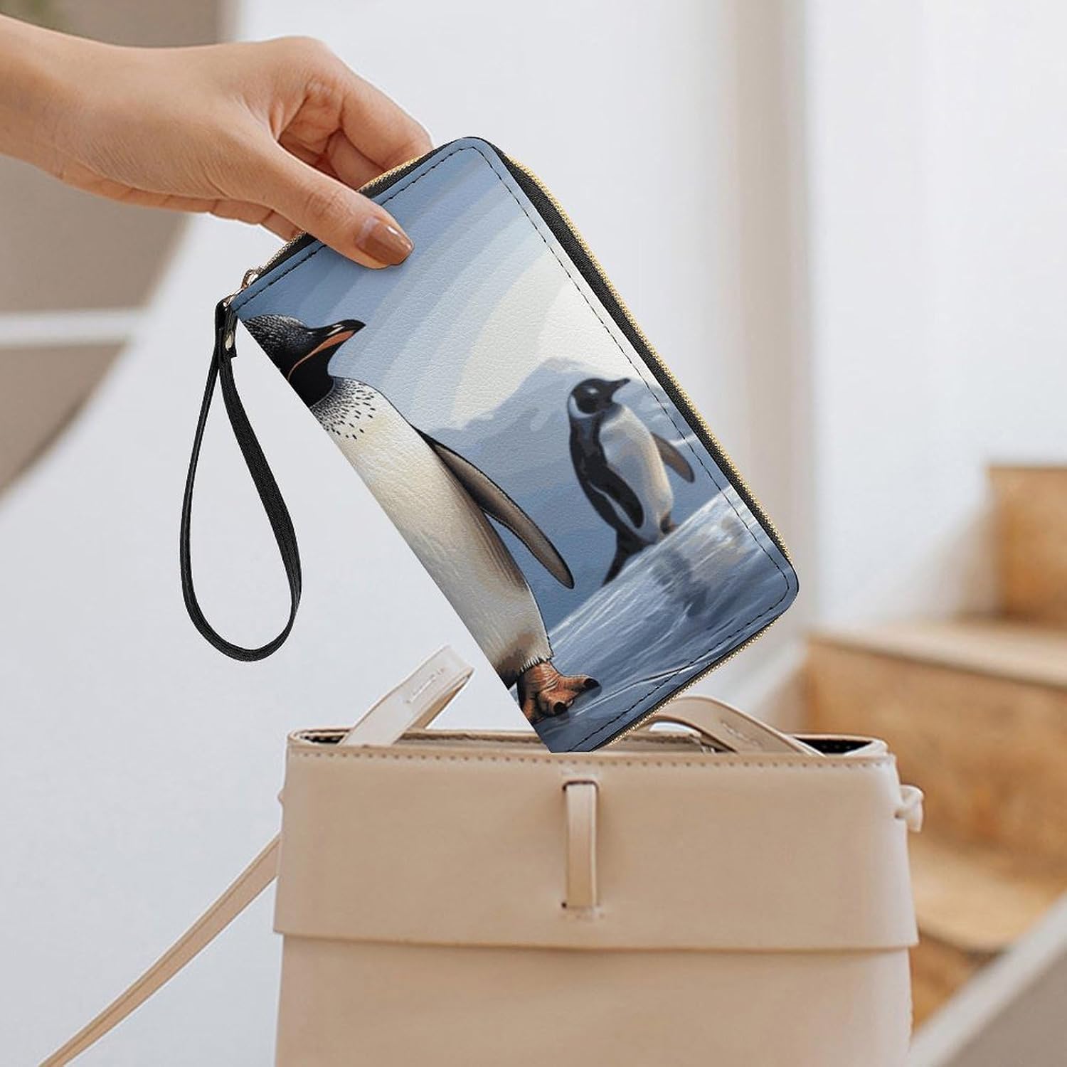 Classic Durable Penguin Printed Leather Card Holder with Rope, Suitable for Both Men And Women, Ideal Daily Storage Tool, Simplifies Your Life, Can Be Used As A Holiday Gift