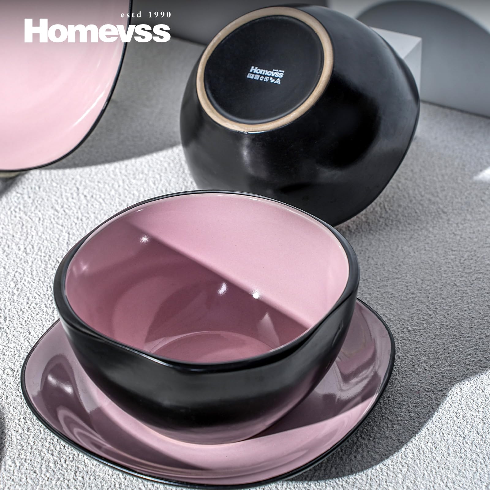 Service de table carré en grès 16 pièces - Intérieur rose brillant + extérieur noir mat
