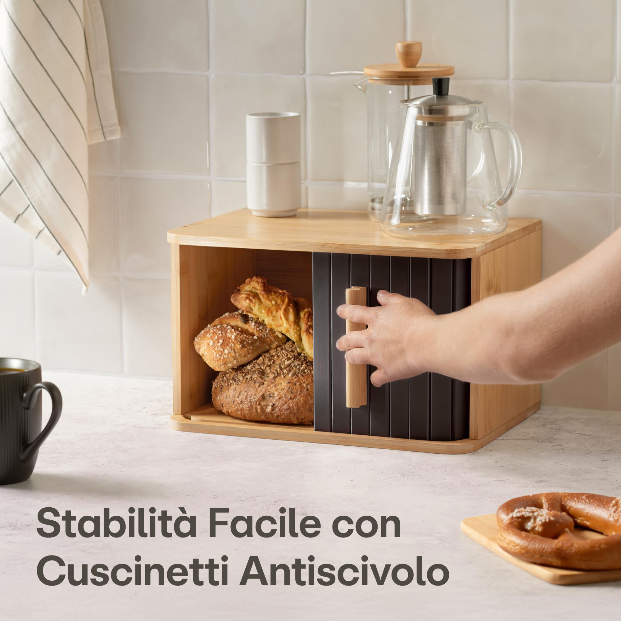 Praknu Portapane Moderno in Legno FSC® Piccolo con Porta Scorrevole - Cassetta Portapane da Cucina 33 x 23 cm - Salva spazio - per Mantenere Il Pane Croccante - Nero
