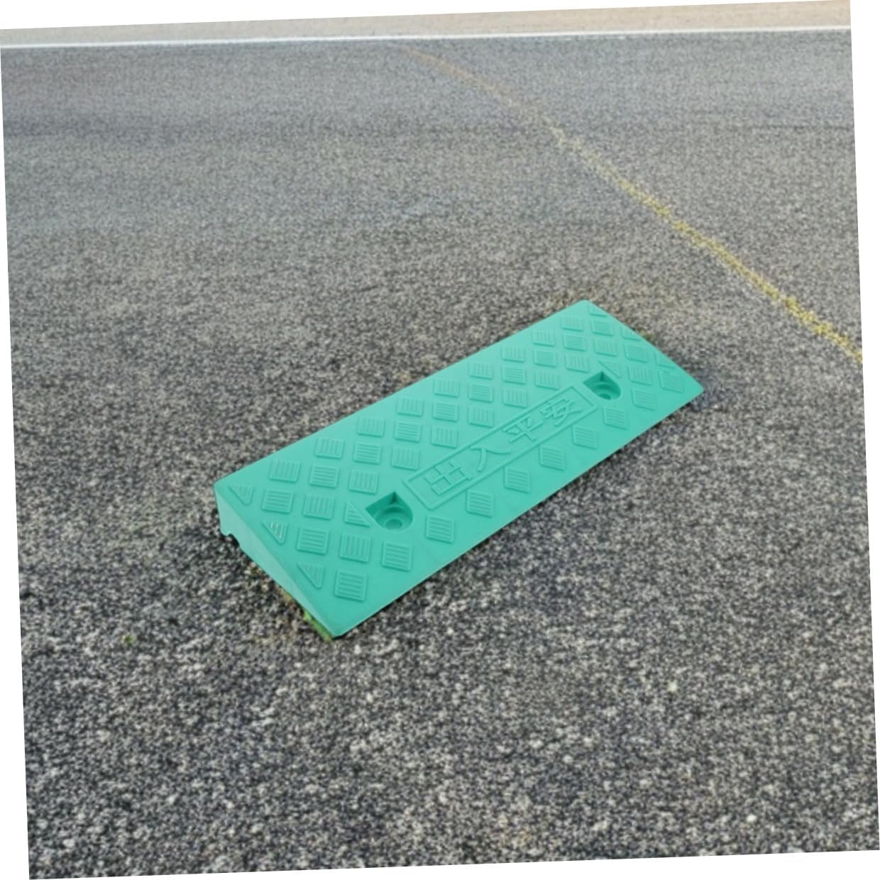 Plastic Driveway Curb Ramp 7cm Green Climbing Pad Mat for Vehicle Wheelchair Thresholds Outdoor Step Ramp Aid