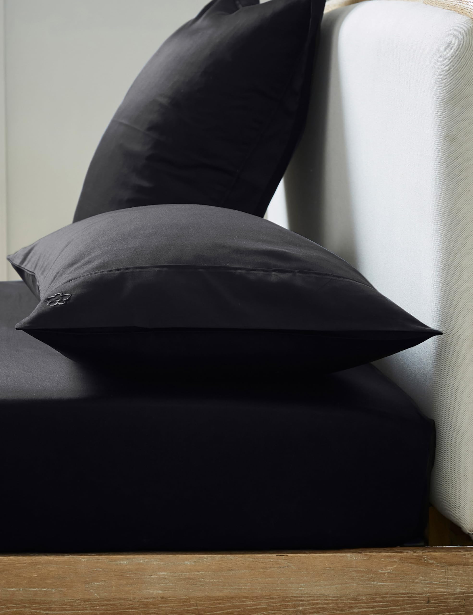 Ted Baker Plain Dye Fitted Sheet Black