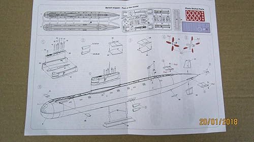Miniatura 4 de Mikro-mir 350-034 - 1350 Submarino pr.685 PlavnikMike Soviético Pow. kit