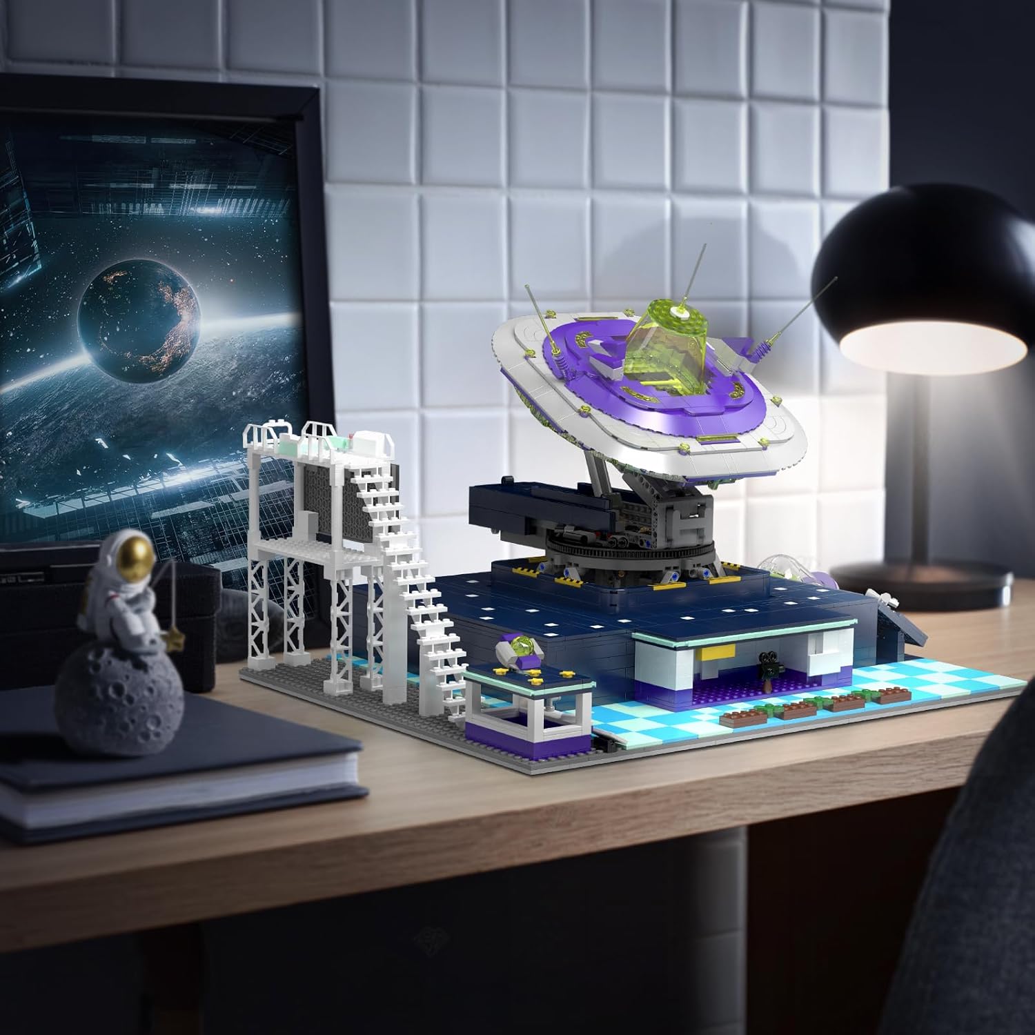 Mould King Star Spaceship Building Set with Spacecraft Model, Base Station, Galaxy Interstellar Spaceship Kit for Adults, Creative Play Space Toy for Teen (2053 PCS)