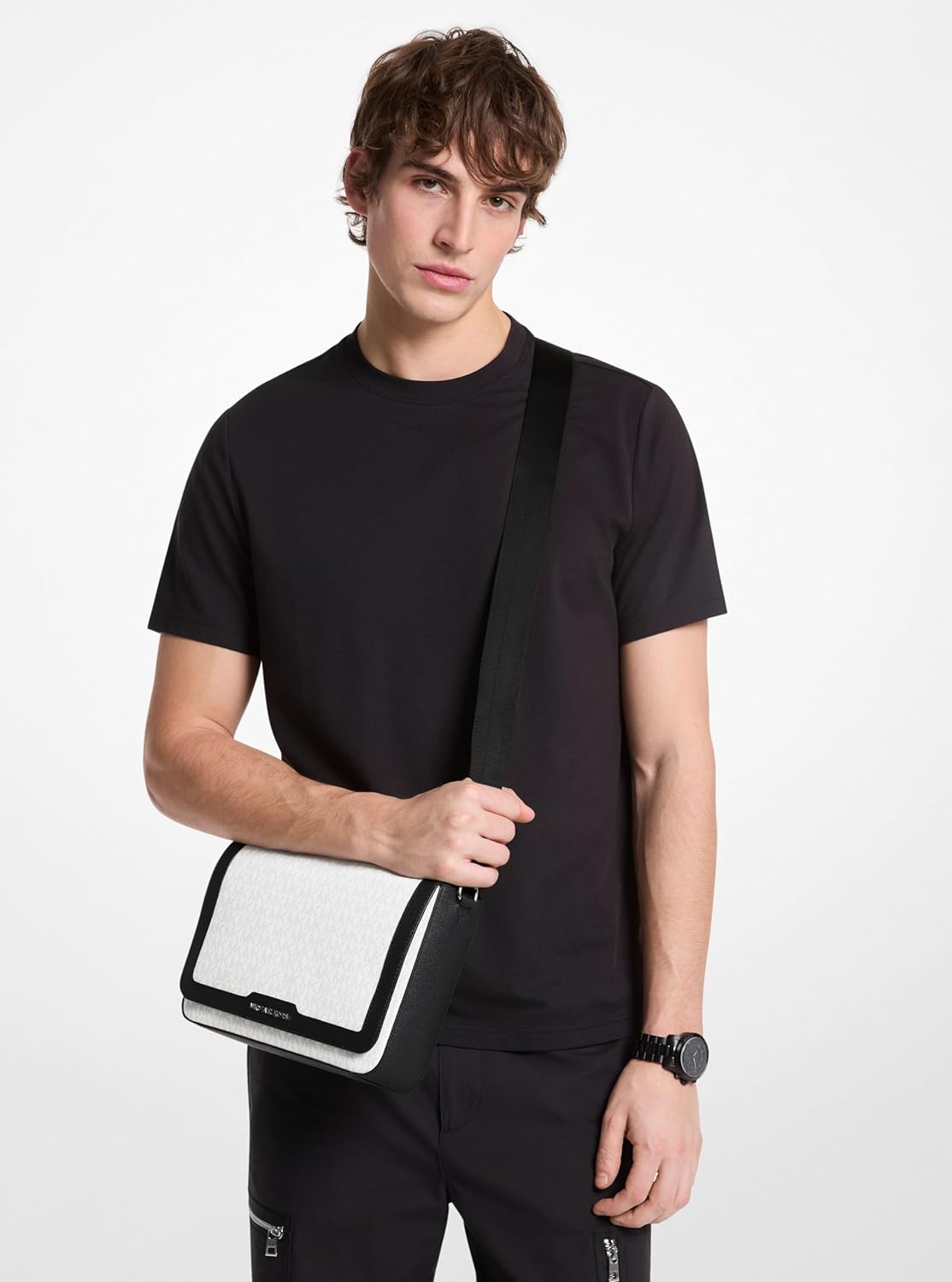 Michael Kors Men's Hudson Flap Crossbody - Image 4