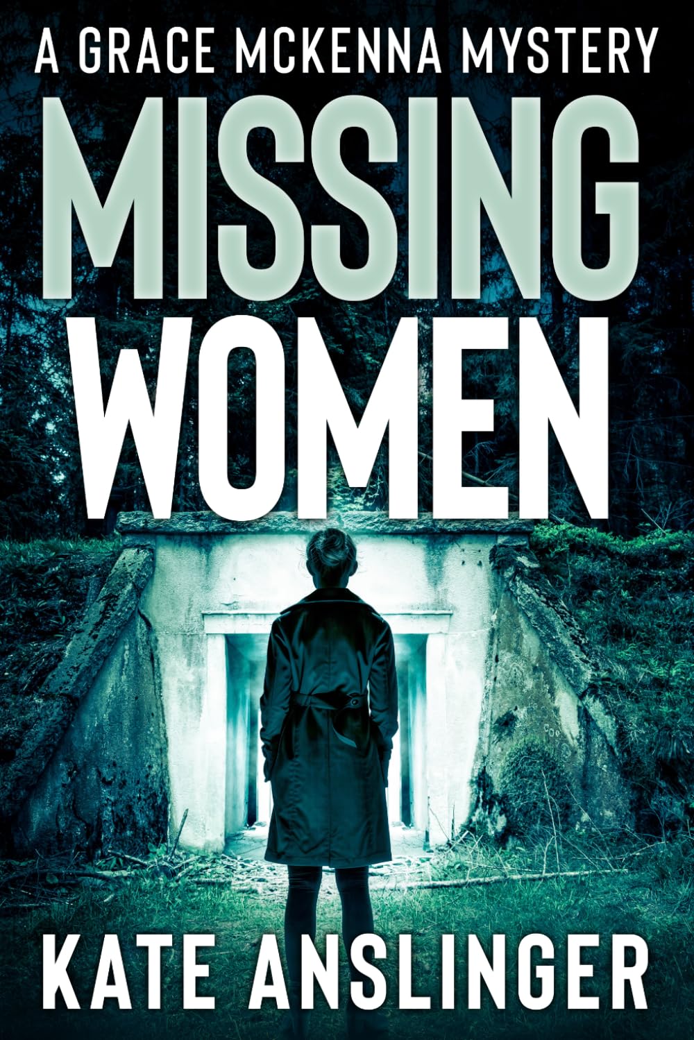 Missing Women: LARGE PRINT EDITION (The Grace McKenna Mystery Series-LARGE PRINT)