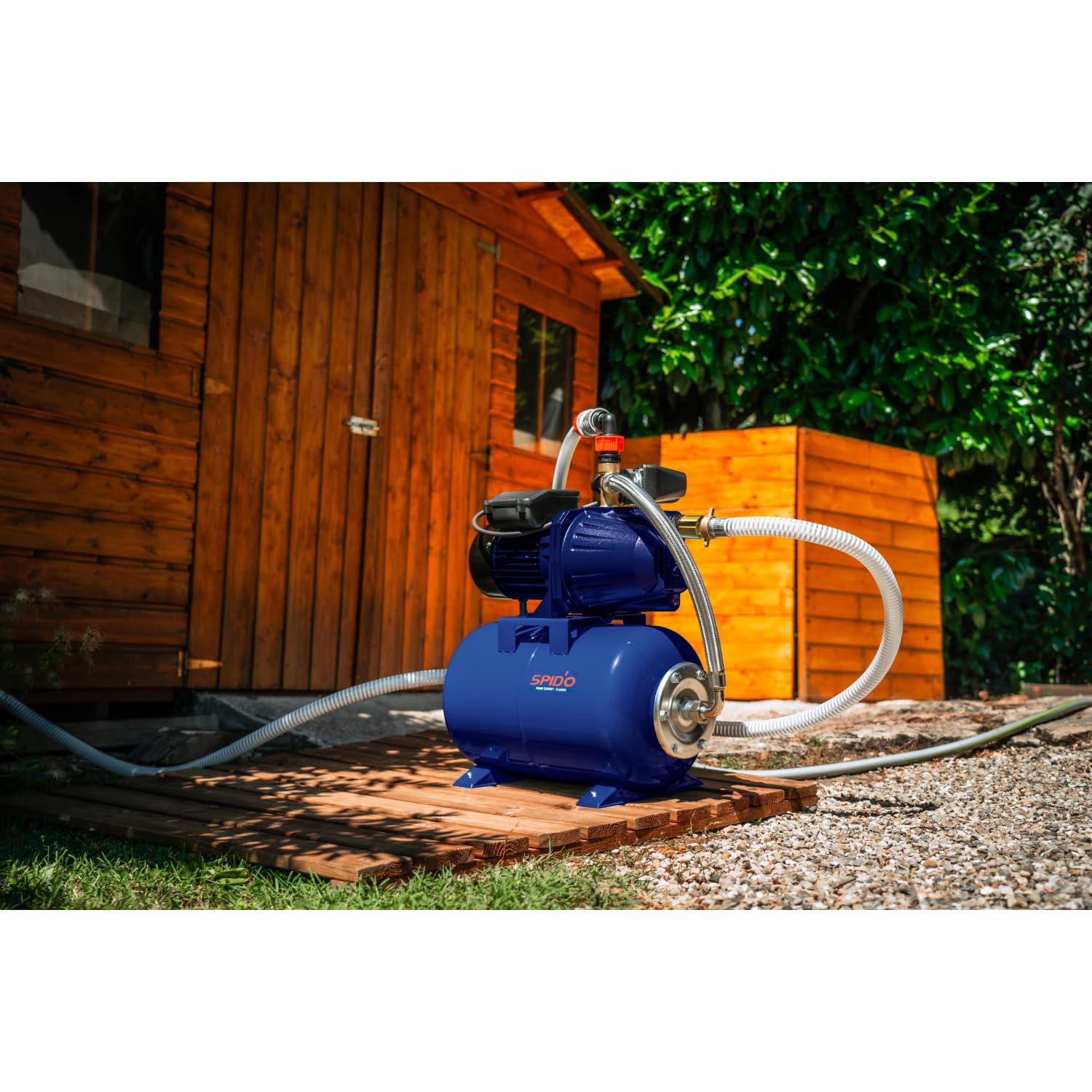 Spid'o - Kit aspiration - Groupe de Surpression BF 100/20 - Pompe 1000 W - Débit 4000 L/h - Réservoir 24 L - Pression max 4,5 bars - tuyau 7m