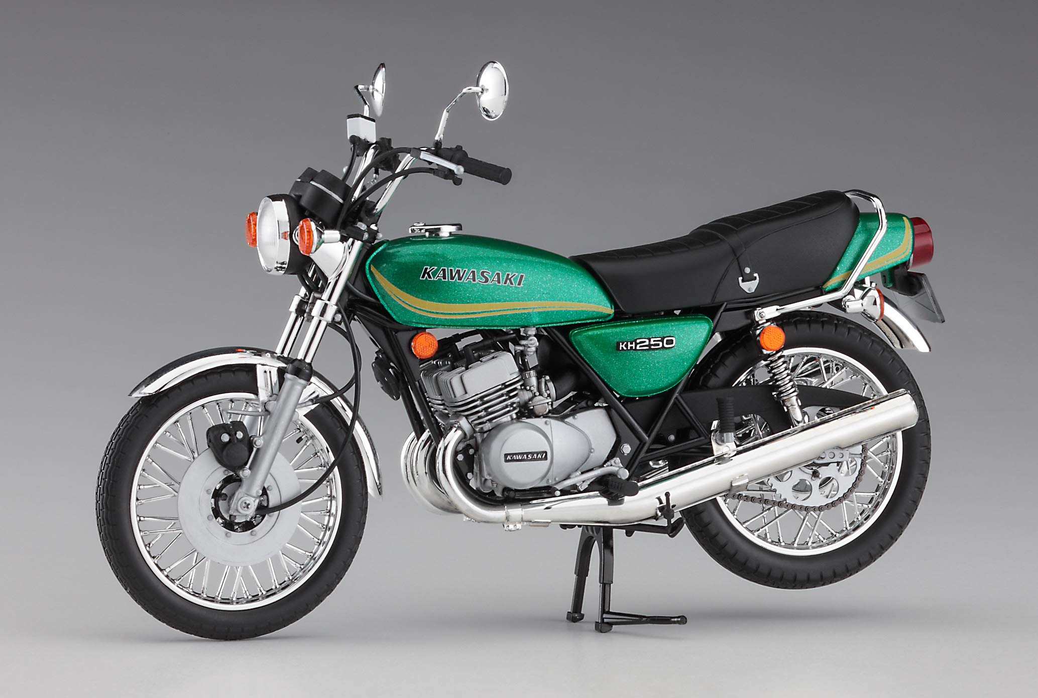 限定品 ハセガワ 1/12 カワサキ KH250-B2 1977年型 ハセガワ、1977年式モデルを再現した「カワサキ KH250-B2」1/12