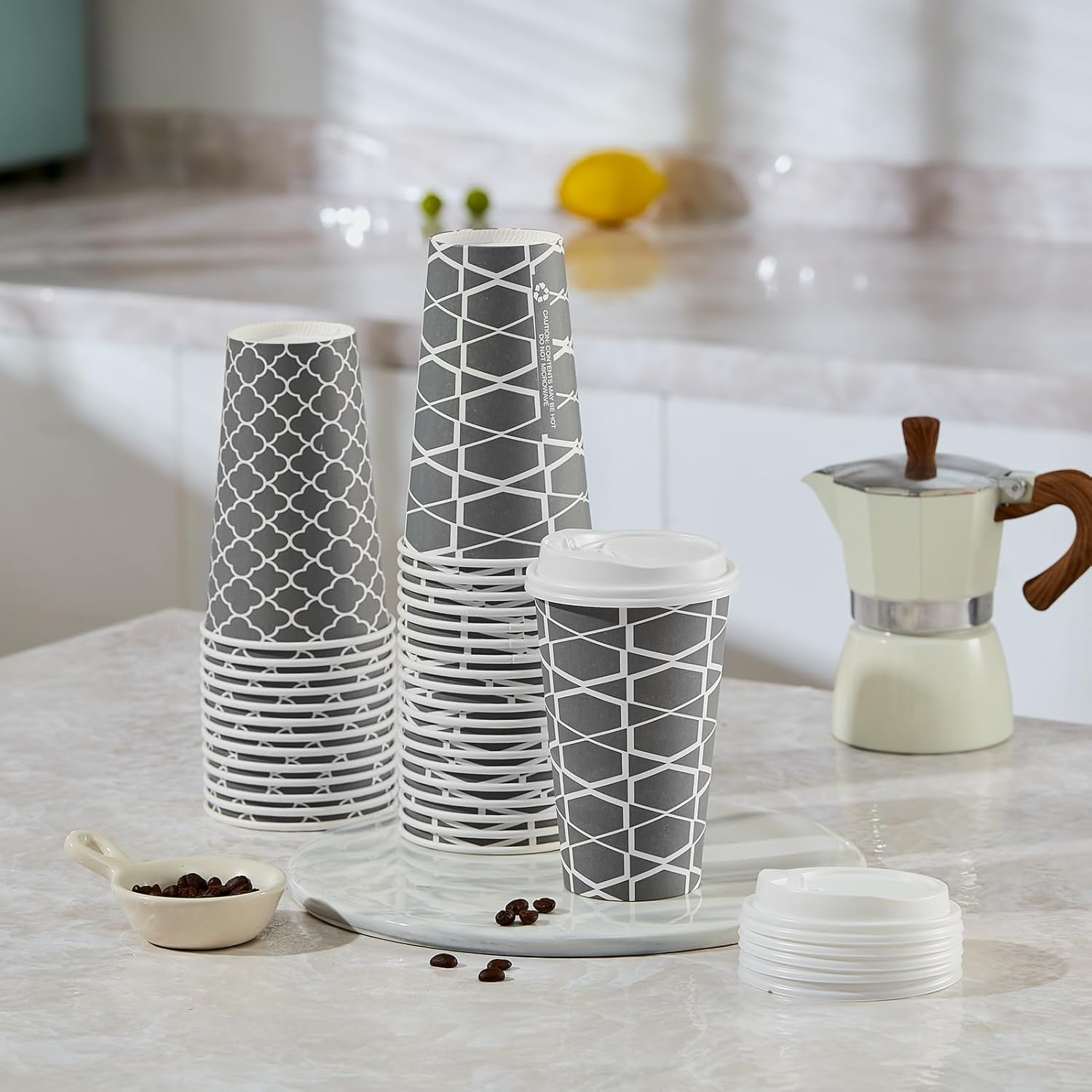 JOLLY PARTY Disposable Coffee Cups with Lids -16 oz (100 Sets) To Go Cups, Paper Coffee Cups for Beverages Espresso Tea, Suitable for Cafes, Offices and Home