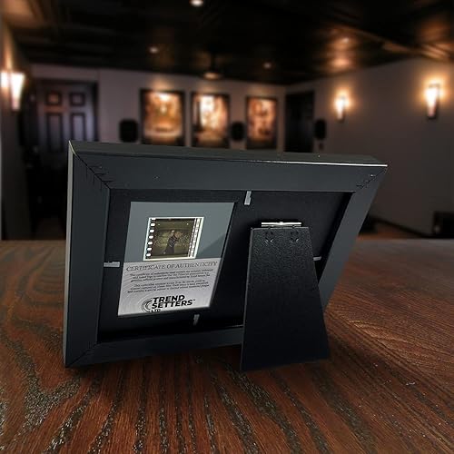 Miniatura 3 de Trend Setters The Matrix Reloaded - Neo - Morpheus - Trinity - FilmCells - Presentación de escritorio MiniCell de 7 x 5 pulgadas - Con clip de