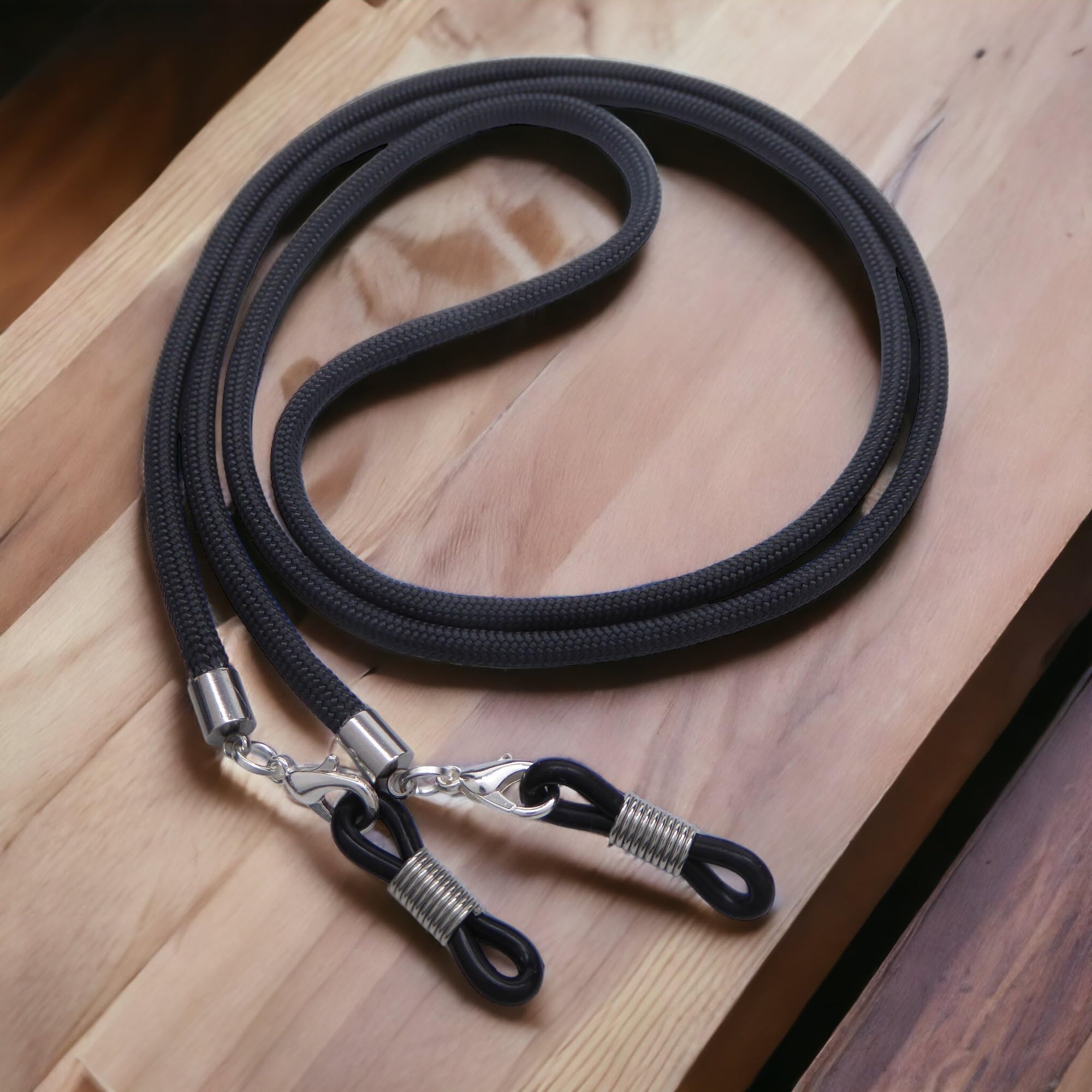 Hawhy Handgemachtes Brillenband aus Paracord für Lesebrillen und Sonnenbrillen, Schwarz - Inkl. 4 Ersatz Brillenschlaufen