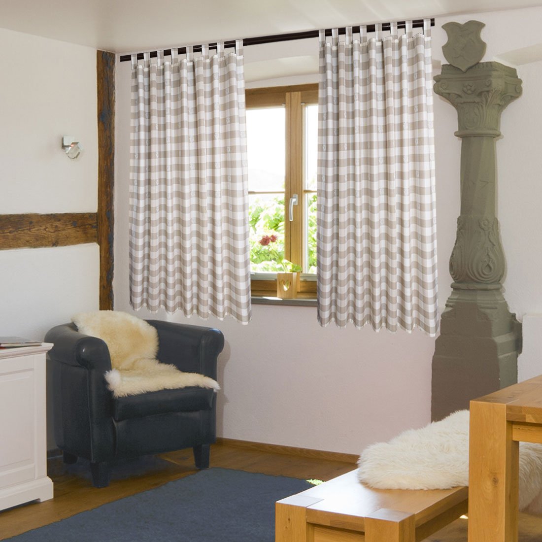 Schlaufen-Dekoschal Karo-Edelweiß Beige | Landhaus-Vorhang beige-weiß kariert 8 Schlaufen hochwertige Webware | Übergardine für Küche, Esszimmer, Gästewohnung, Kaminzimmer Höhe x Breite 145 x 130 cm