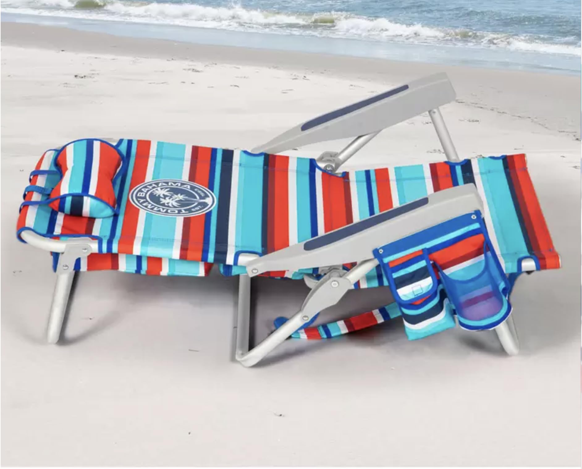 Tommy Bahama Sedia da Spiaggia Zaino Modello 2025 – Pieghevole, Regolabile e Leggera | 5 Posizioni | Design Tropicale | Struttura in Alluminio | Righe Rosse/Verde Acqua