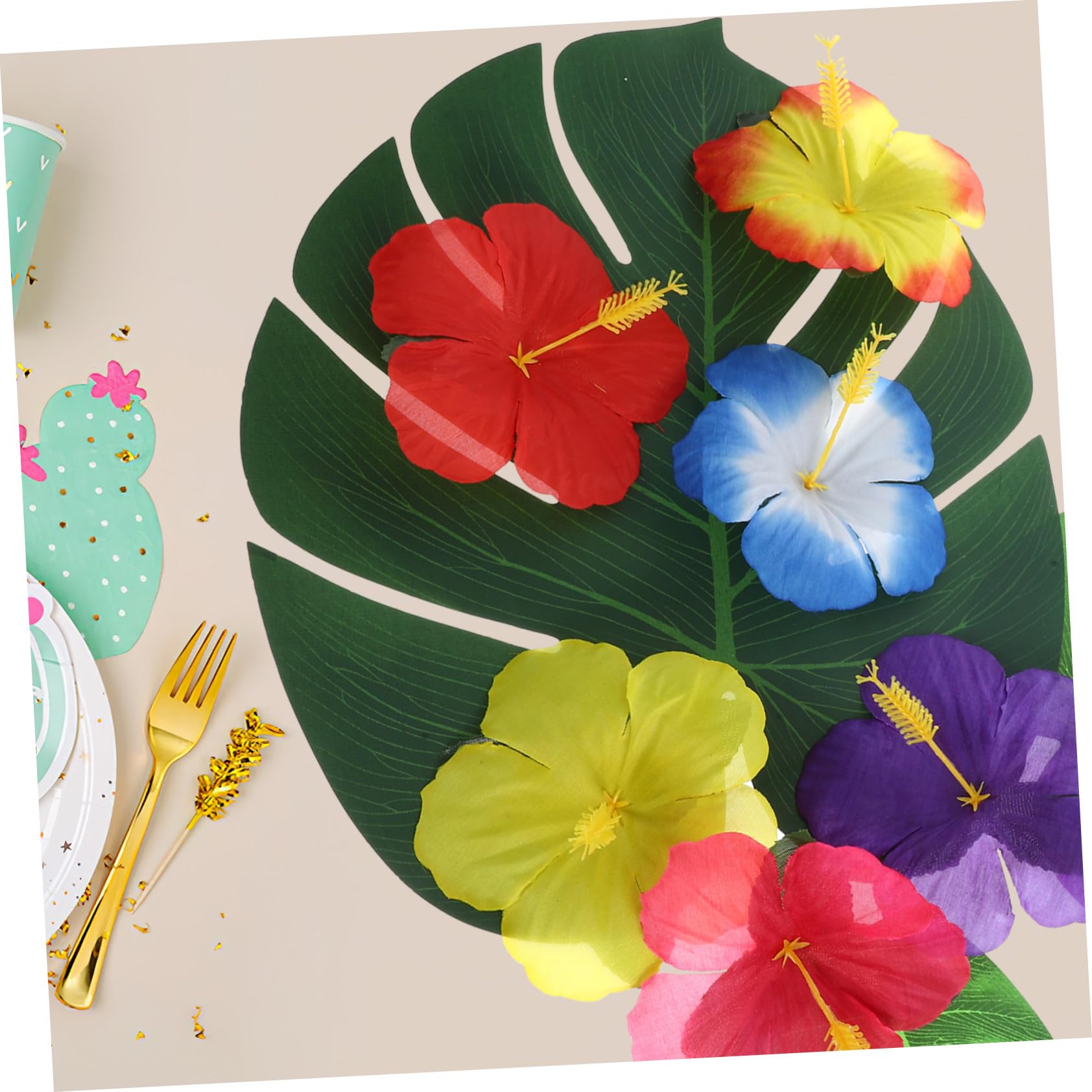 Teiliges Tropical Party Tischdekor aus Hochwertigen Polyester Faux Leaves und Hibiskusblüten Realistische Hawaii Dekoration für Sommerfest Luau Gartenparty und Bar Langlebig und