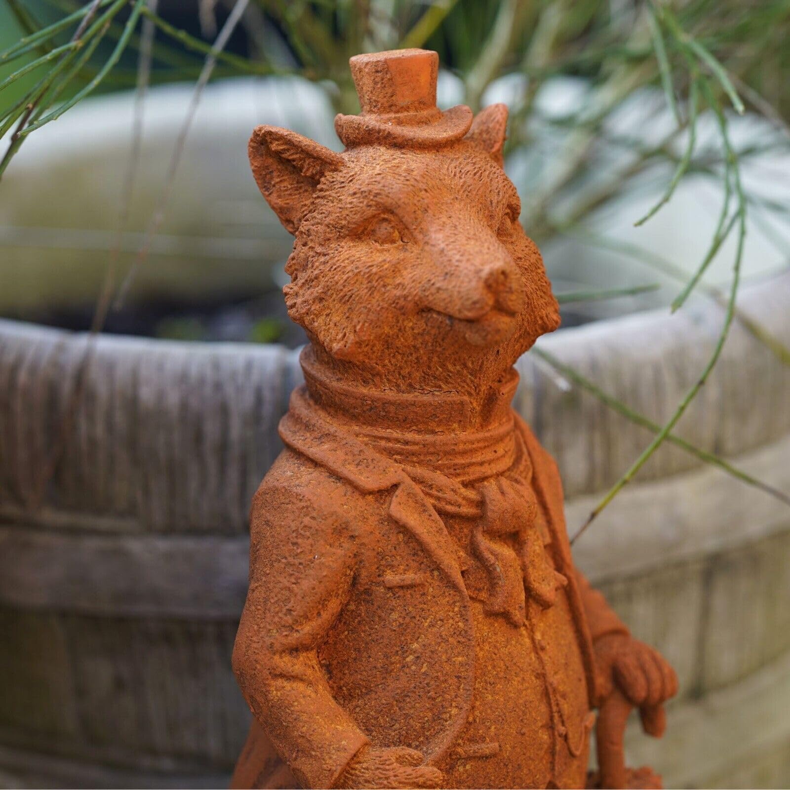 Escultura de jardín de hierro fundido Mr Fox | Adorno de estatua de viento al aire libre en los sauces