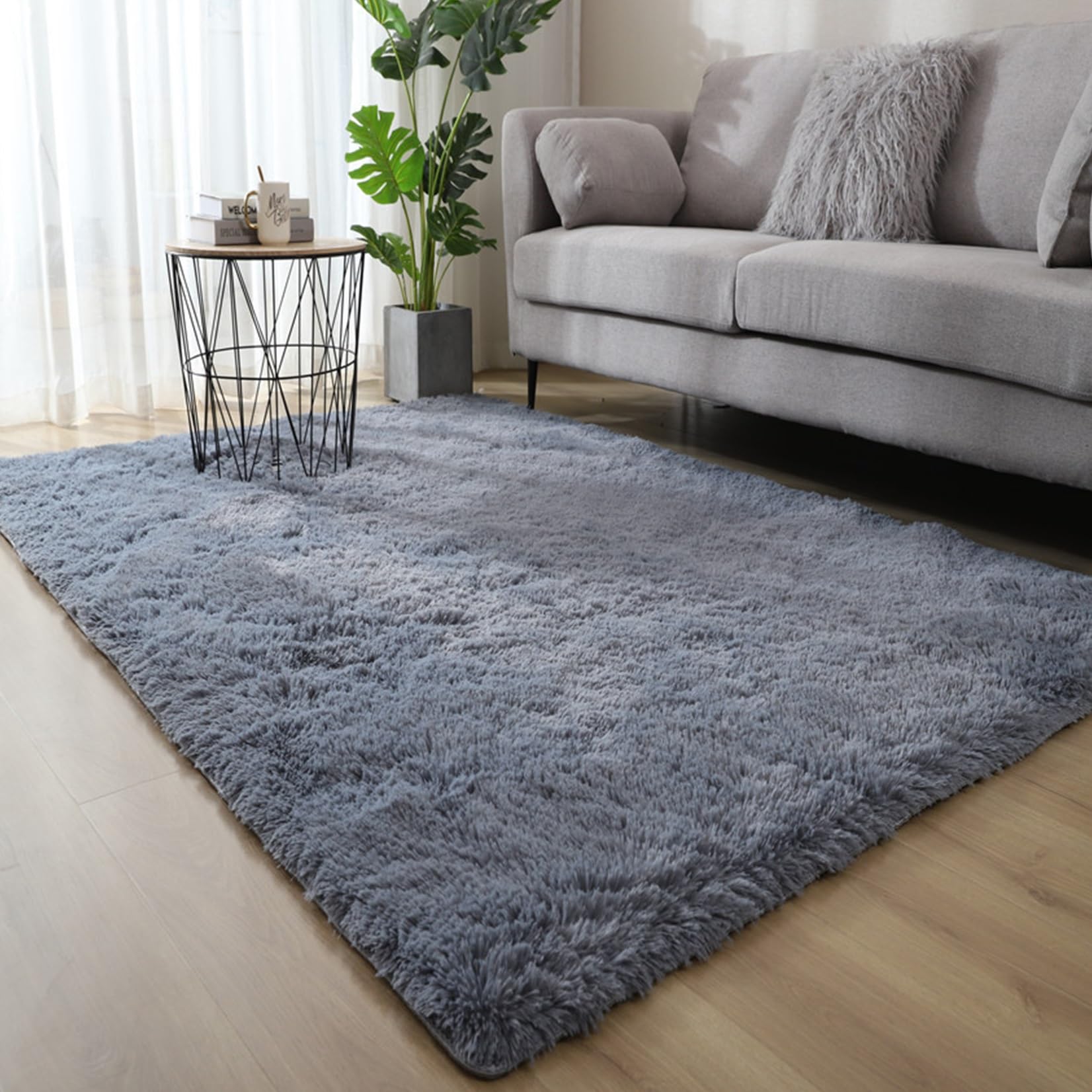 Puszysty Dywan Shaggy Nowoczesny 90 x 240 cm Antypoślizgowy Spód Miękki W Dotyku Dywan Do Pokoju Dziecięcego Łatwe Do Czyszczenia Do Biura, Pokoju Dziecięcego, Szary