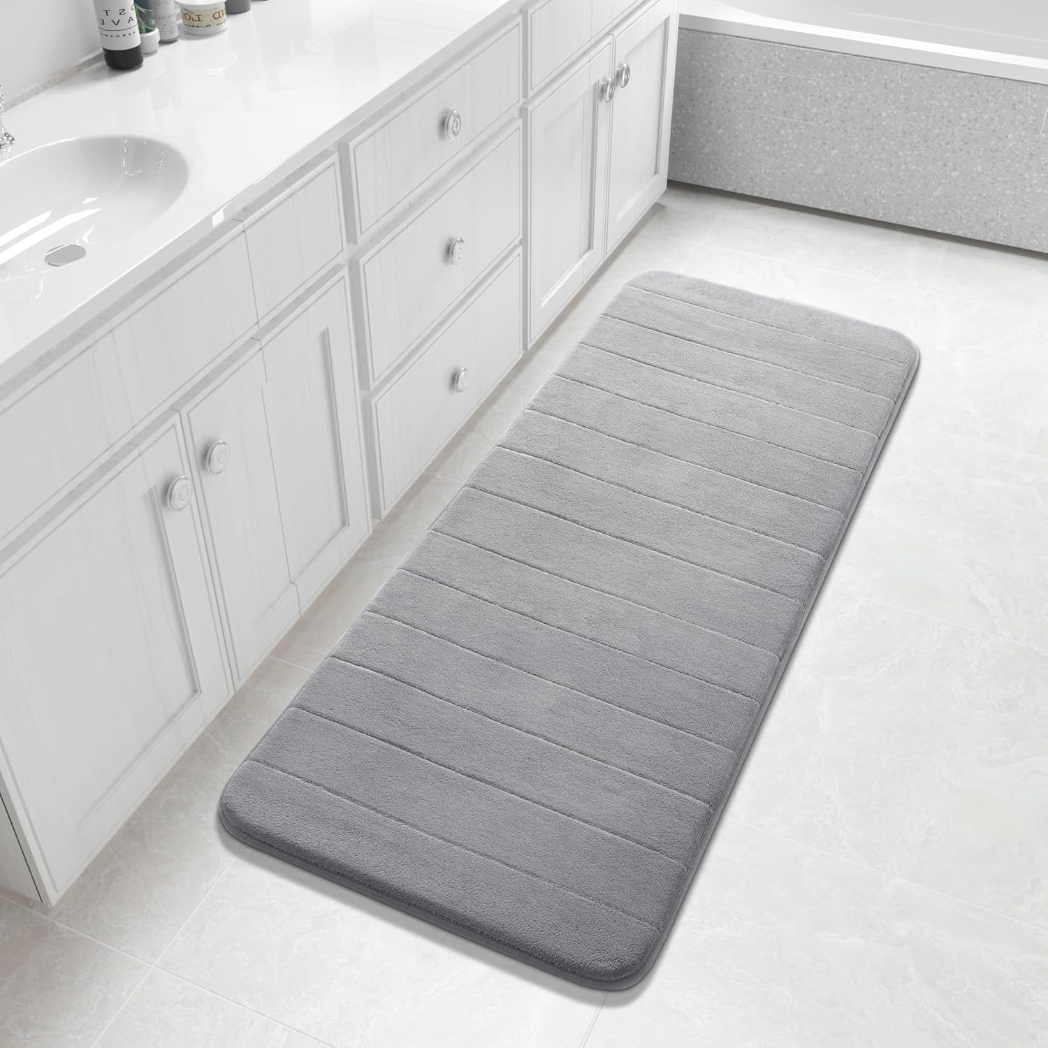 Yimobra Memory Foam Bath Mat 140 x 61 cm, Non Slip Bathroom Mat, Soft Absorbent Quick Dry Bath Rug, Machine Washable for Shower, Sink and Bathroom, Grey