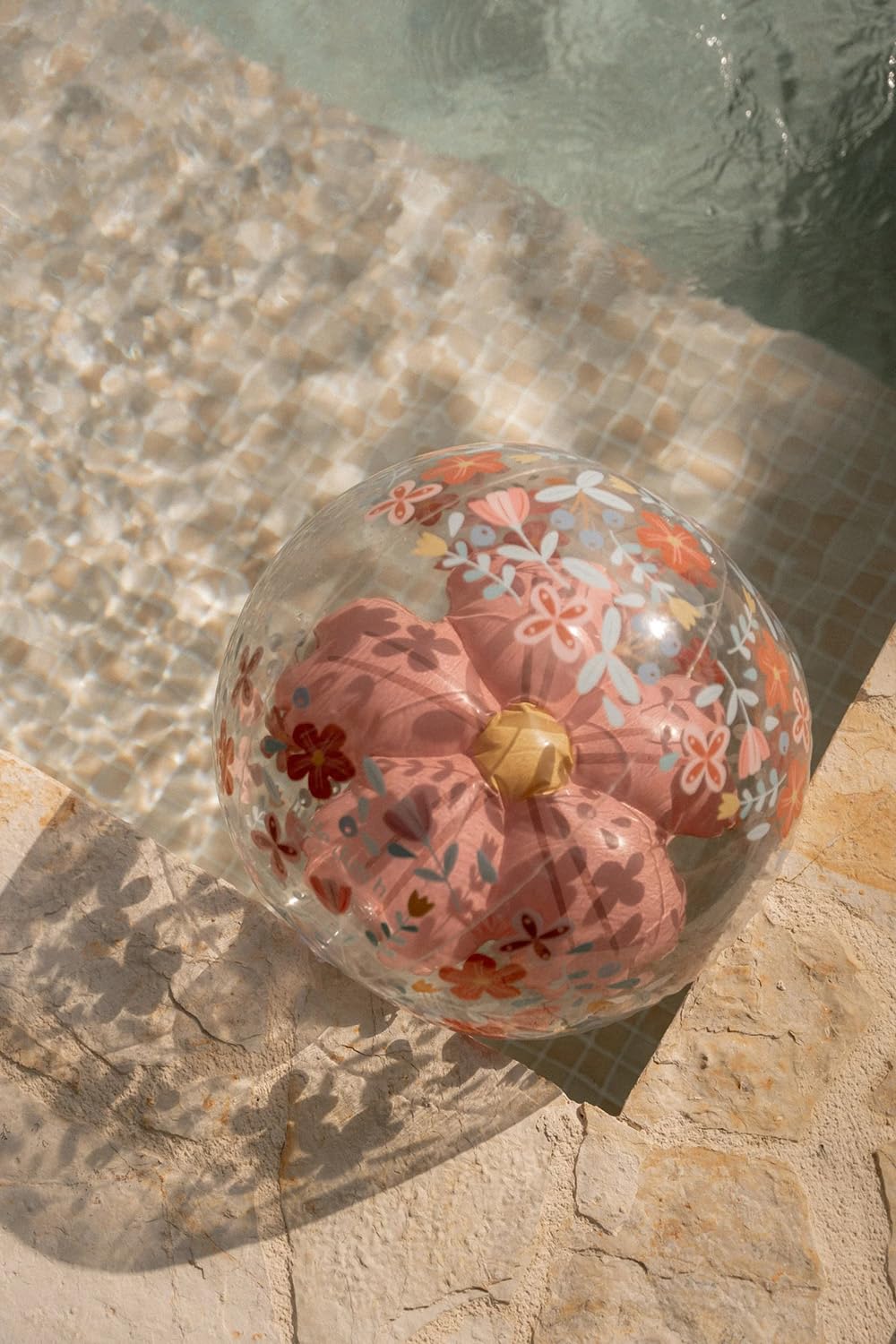Little Dutch Ballon De Plage Gonflable En Forme De Fleur Rose – 35 Cm – Dès 2 Ans