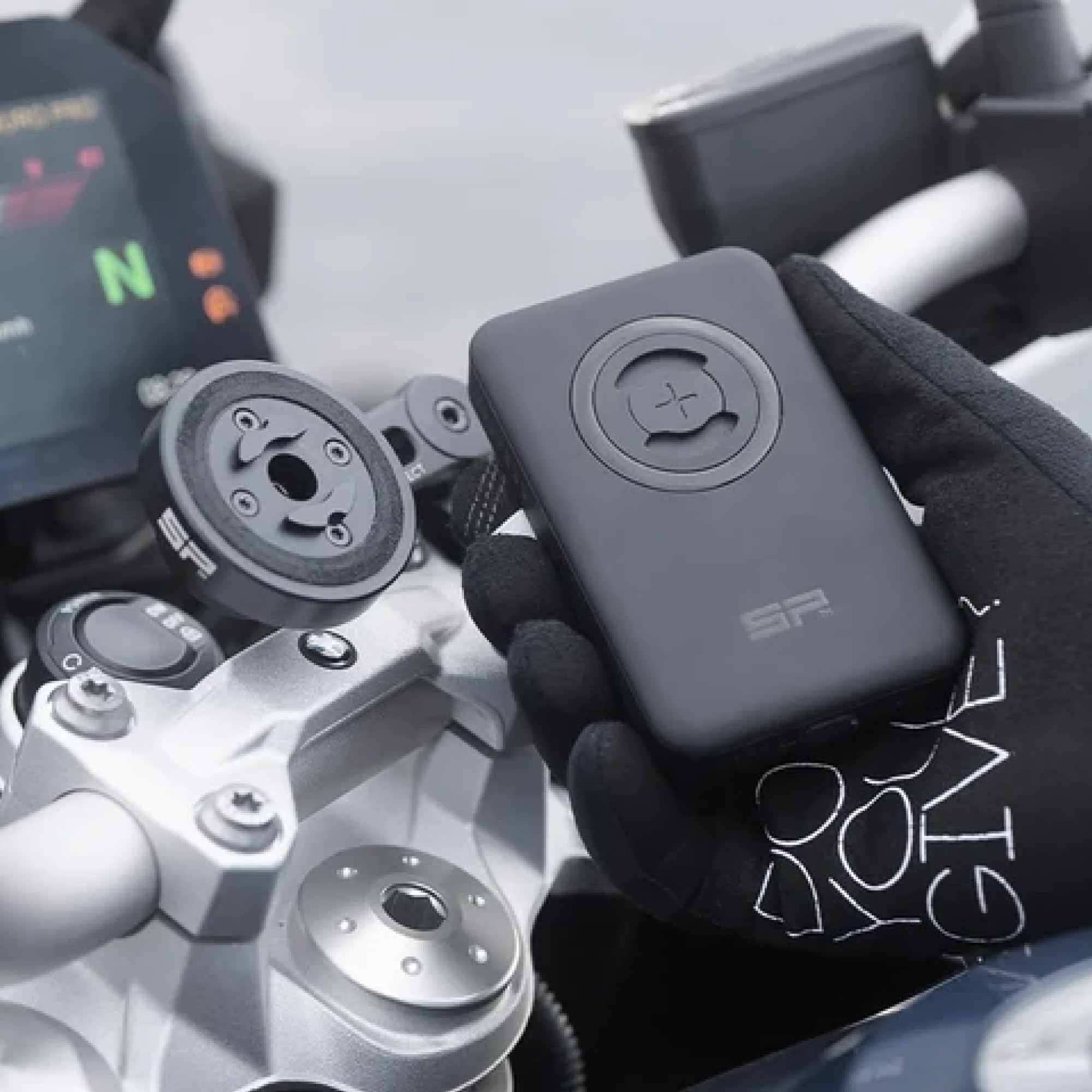 SP CONNECT Unisex Adult 2252877 SP Wireless POWERBANK SPC+ 10 000 mAh, czarny, rozmiar uniwersalny