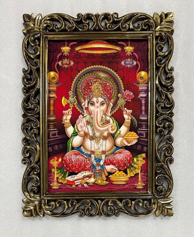 Cadre Ganesha pour remplacer les décorations murales ternes par une œuvre en bois sculpté unique