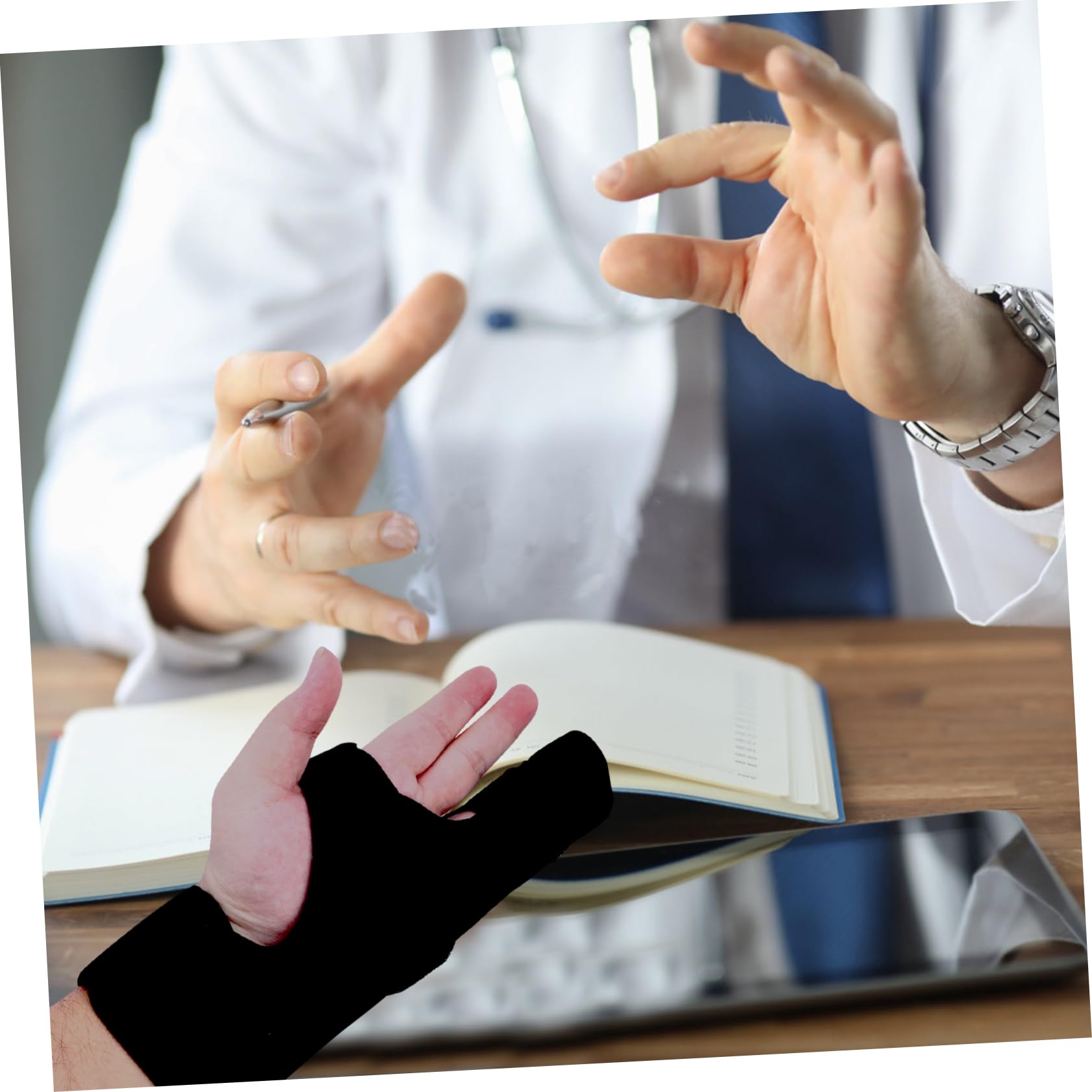 SEWOART Two-finger Brace Finger Splint Pad Fracture Support Brace Broken Finger Splint Hand Finger Support Fracture Finger Brace Hand Support Resting Hand Splint Tendon Broken Brace Black