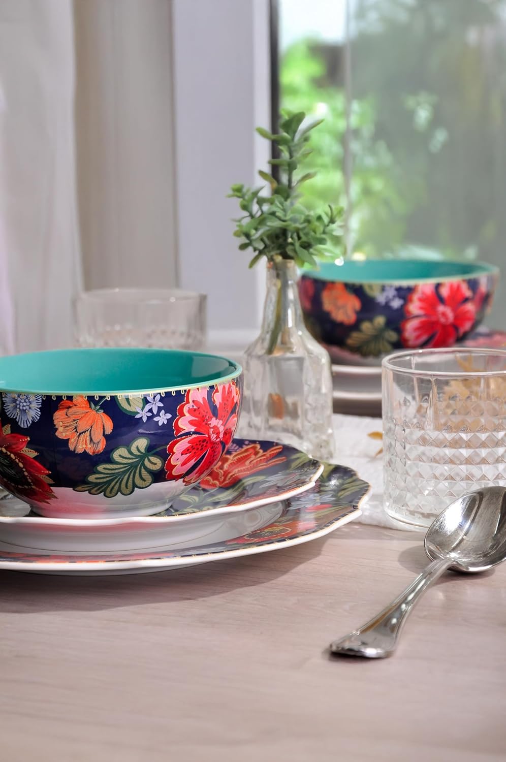 222 Fifth 12-Piece Porcelain Dinnerware Set for 4, White & Parisian Blue Plates and Bowls Set with Gold Rim, Glossy Ceramic Dish Set with Detailed Floral Design, Microwave & Dishwasher Safe, Chintz