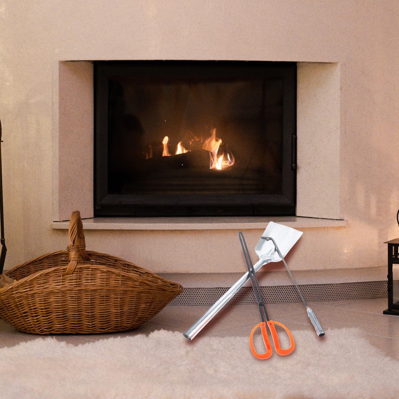 GLEAVI Set Attrezzi per Caminetto 3 Pezzi Pala in Ferro, Attizzatoio e Gancio Antincendio Ergonomici per Uso Domestico e Giardino, Accessori Invernali per Riscaldamento e Caminetti