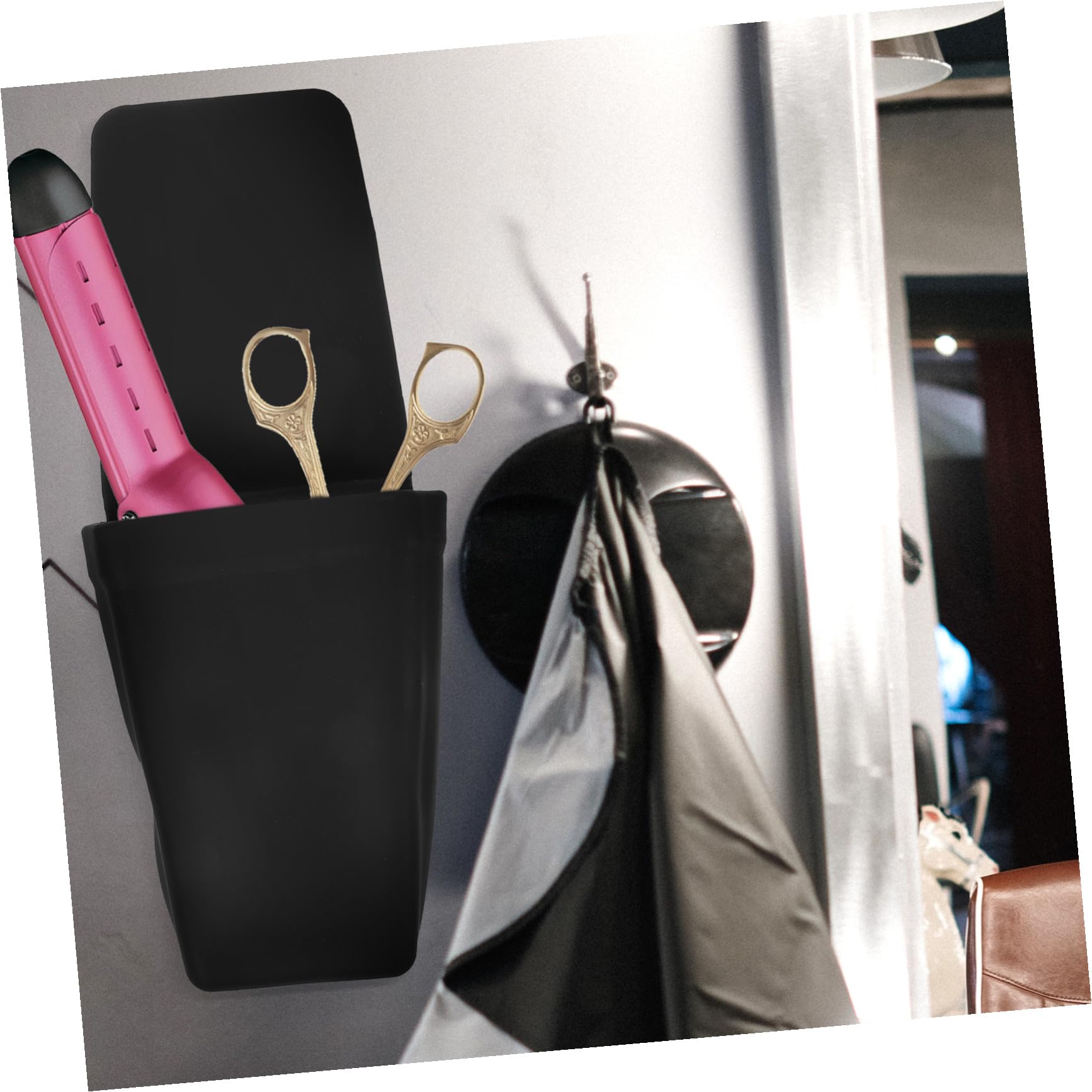 WOONEKY Porta Piastra per Chioma in Silicone Isolante Nero con Ventosa, Custodia Protettiva Resistente al Calore per Strumenti di Styling da Viaggio