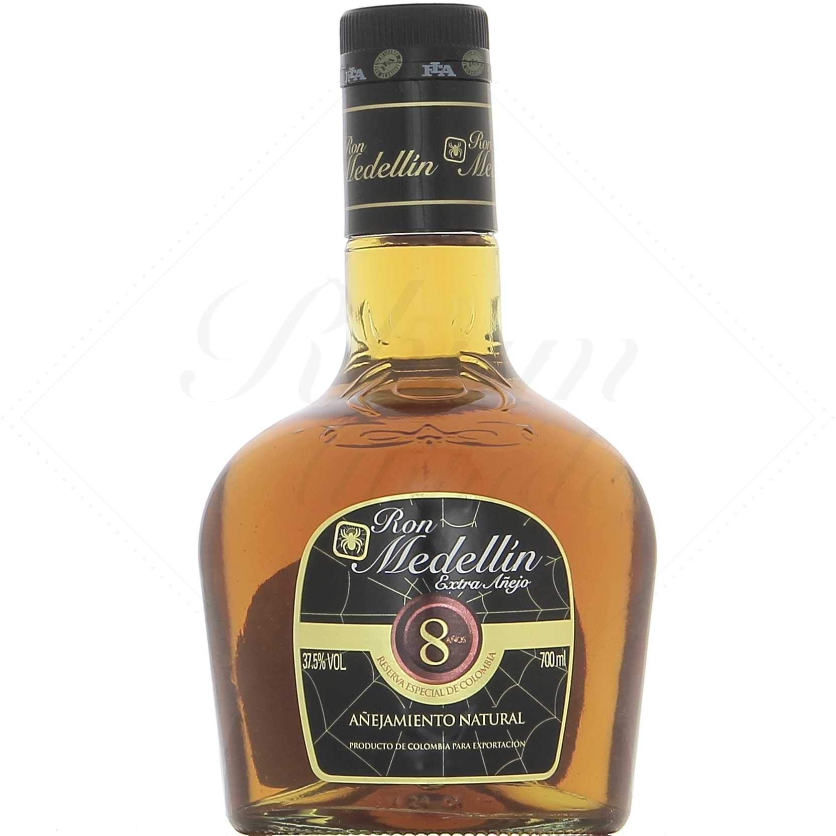 Ron Medellin Añejo 8 Jahre (1 x 0.7 l)