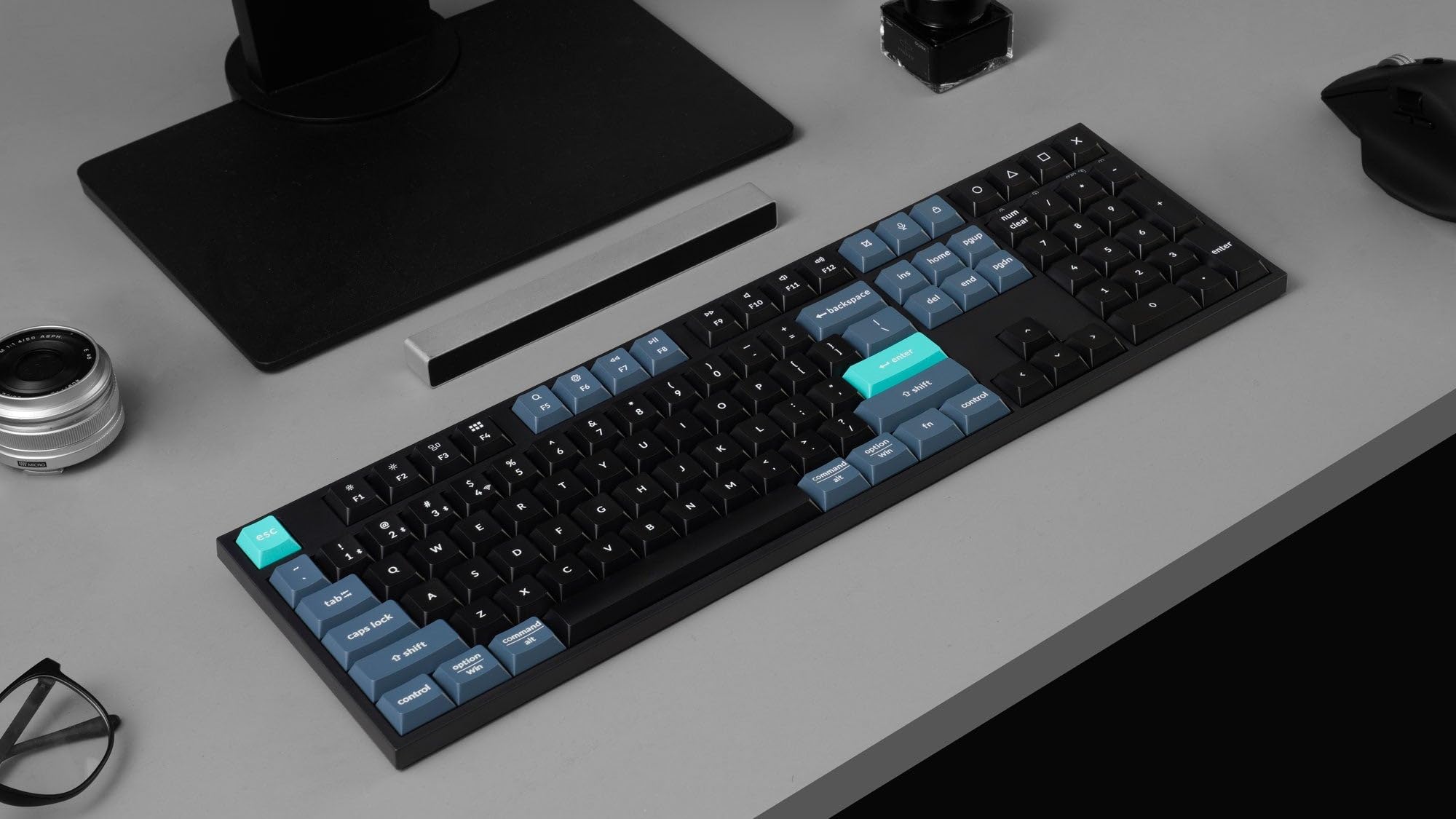 Keychron B36 – Tastiera Wireless Full-Size 100% ISO-IT Silenziosa con Meccanismo Scissor, Bluetooth 5.2, 2.4GHz, USB-C e Autonomia 320 Ore [Immagine ANSI]