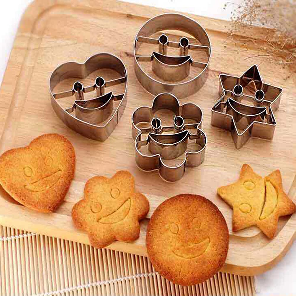 4 Stück Edelstahl Ausstechformen, Brot Ausstechformen Ausstecher Set Keksformen Cookie Keks Ausstecher Set DIY Backen Fondant Plätzchenausstecher für Torten Kekse Küche Backen Zubehör Plätzchenform Küche, Haushalt & Wohnen