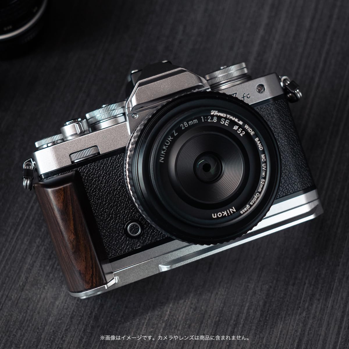 約1800ショット 別売ウッドグリップ付！nikon zfc 人気ブラック 美品