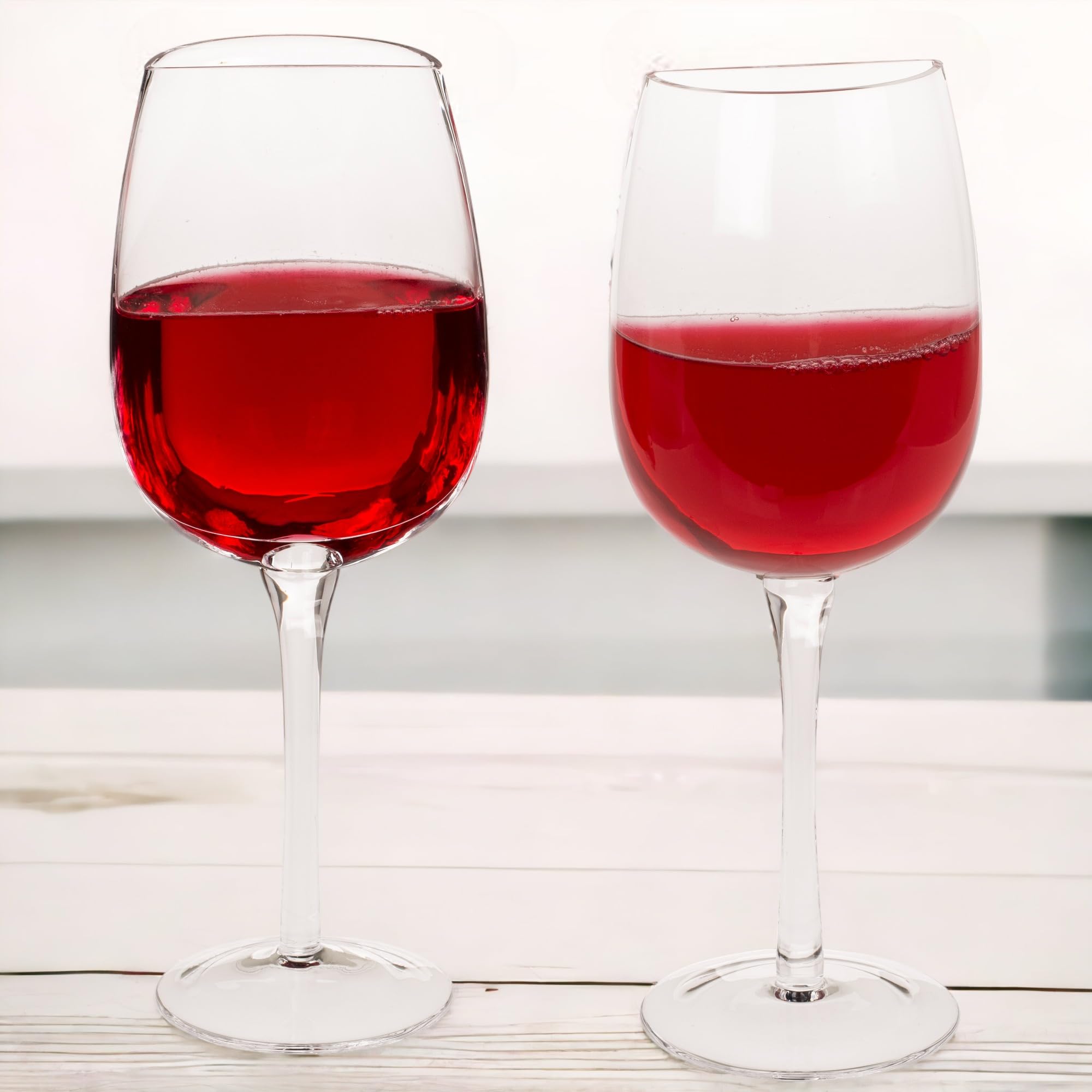MIJOMA Halbes Weinglas | 200ml Humor-Glas Als Gesprächsstoff | Spülmaschinenfest & Klar | Ideal Für Weinliebhaber