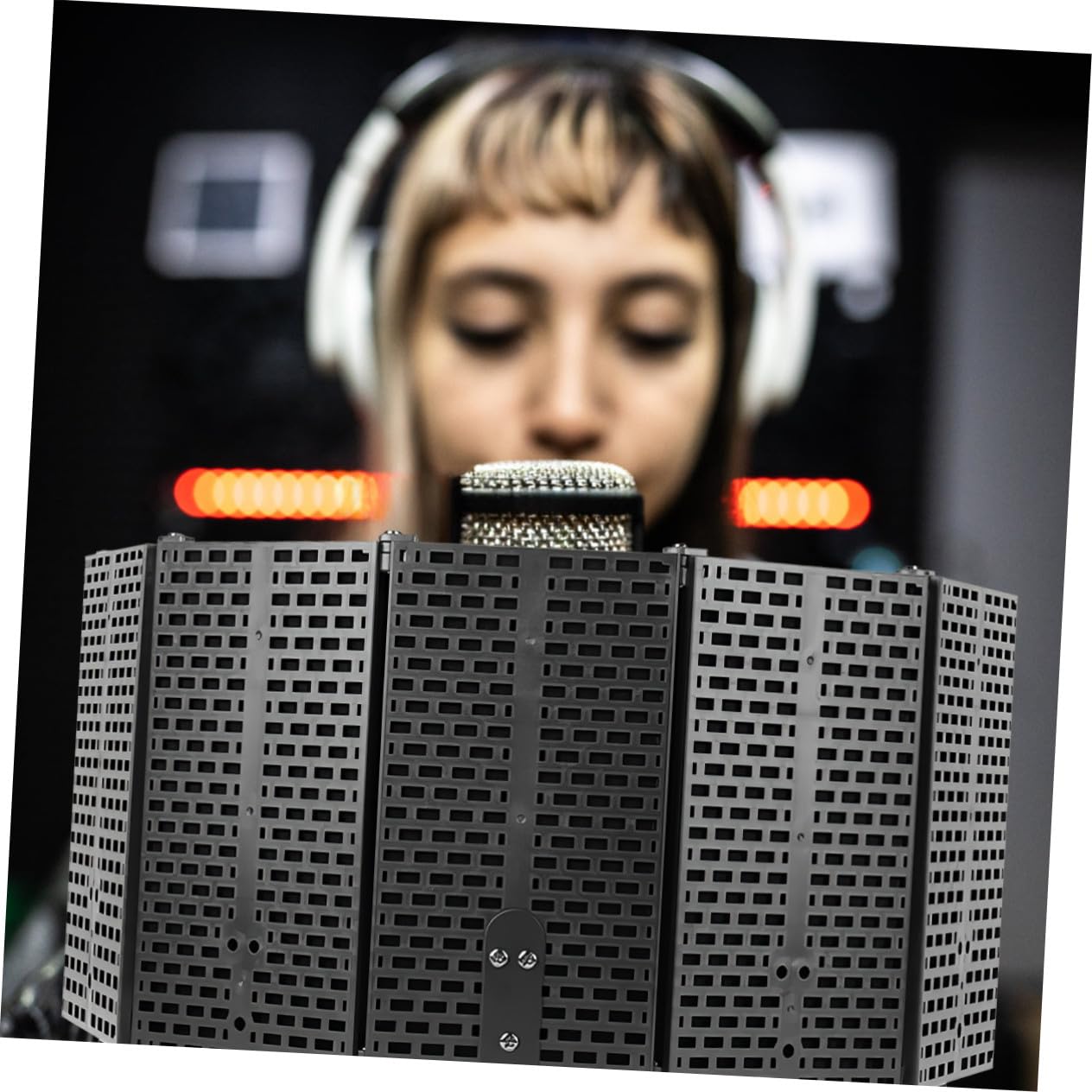 HOMSFOU Faltbarer Mikrofon isolationsschild mit Verstellbaren Winkeln Schalldämmender Schaumstoff für Klare Aufnahmen Vielseitig Einsetzbar für Studio Podcast Radio Desktop und