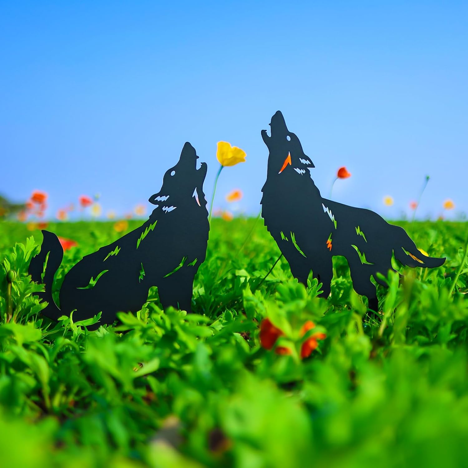 LHEARTMIC Wolf Metal Garden Decor for Outside Gifts for Women Men Black Wolf Decorative Garden Stakes Silhouette Statues Decorations for Patio, Lawn, Backyard, Pathway, Outdoor, Yard Art Ornaments