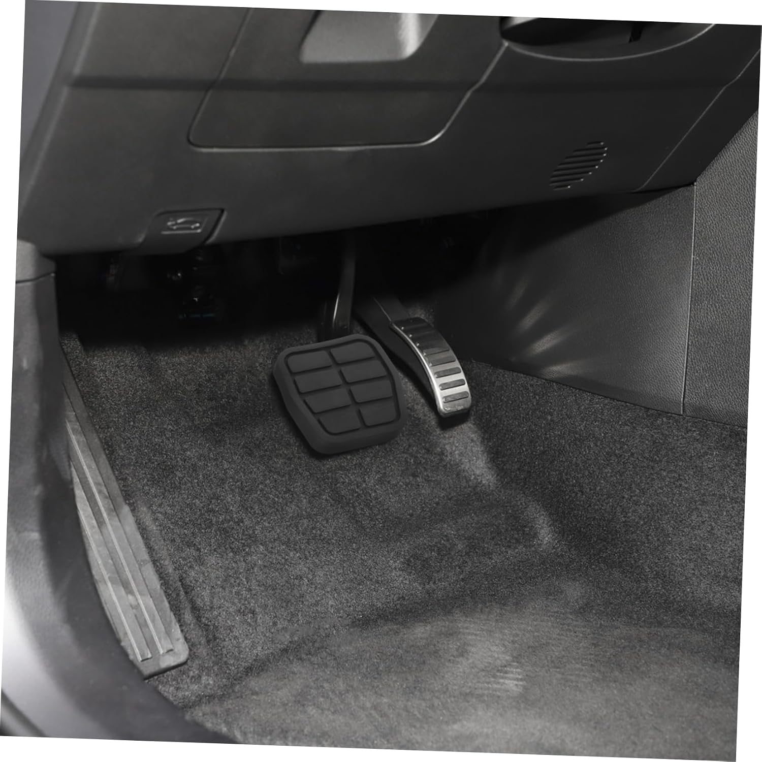 1pair Car Brake Pad Covers Clutch Pedal Pad Replacement Rubber Throttle Protective Cover for Vehicle