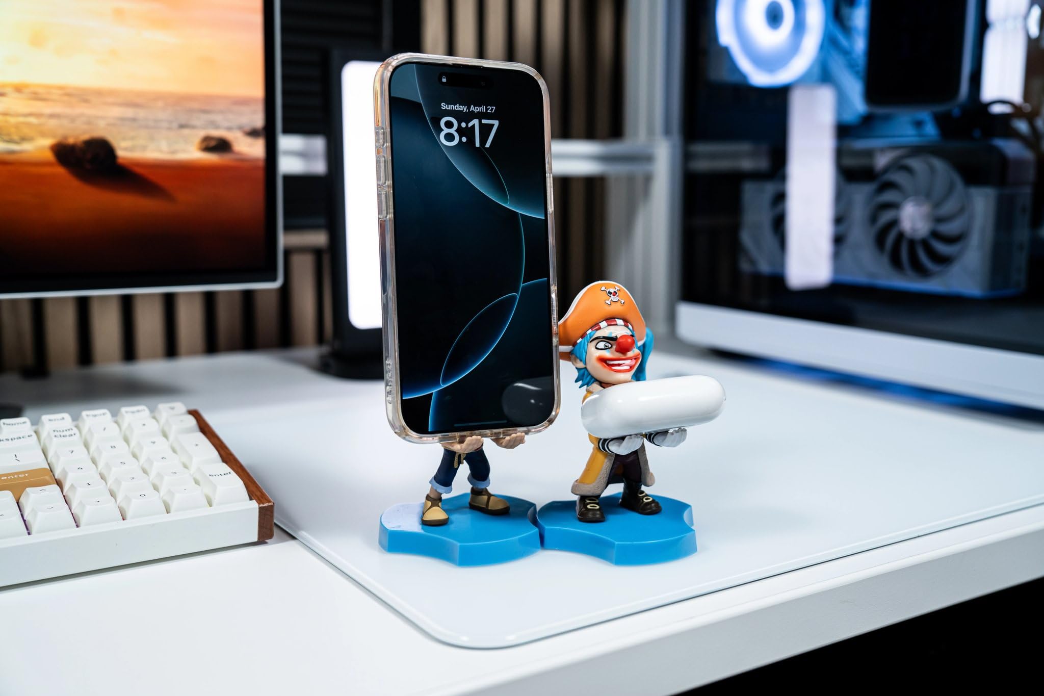 Luffy Phone Stand – One Piece, Mini Cable Guys : Amazon.ca