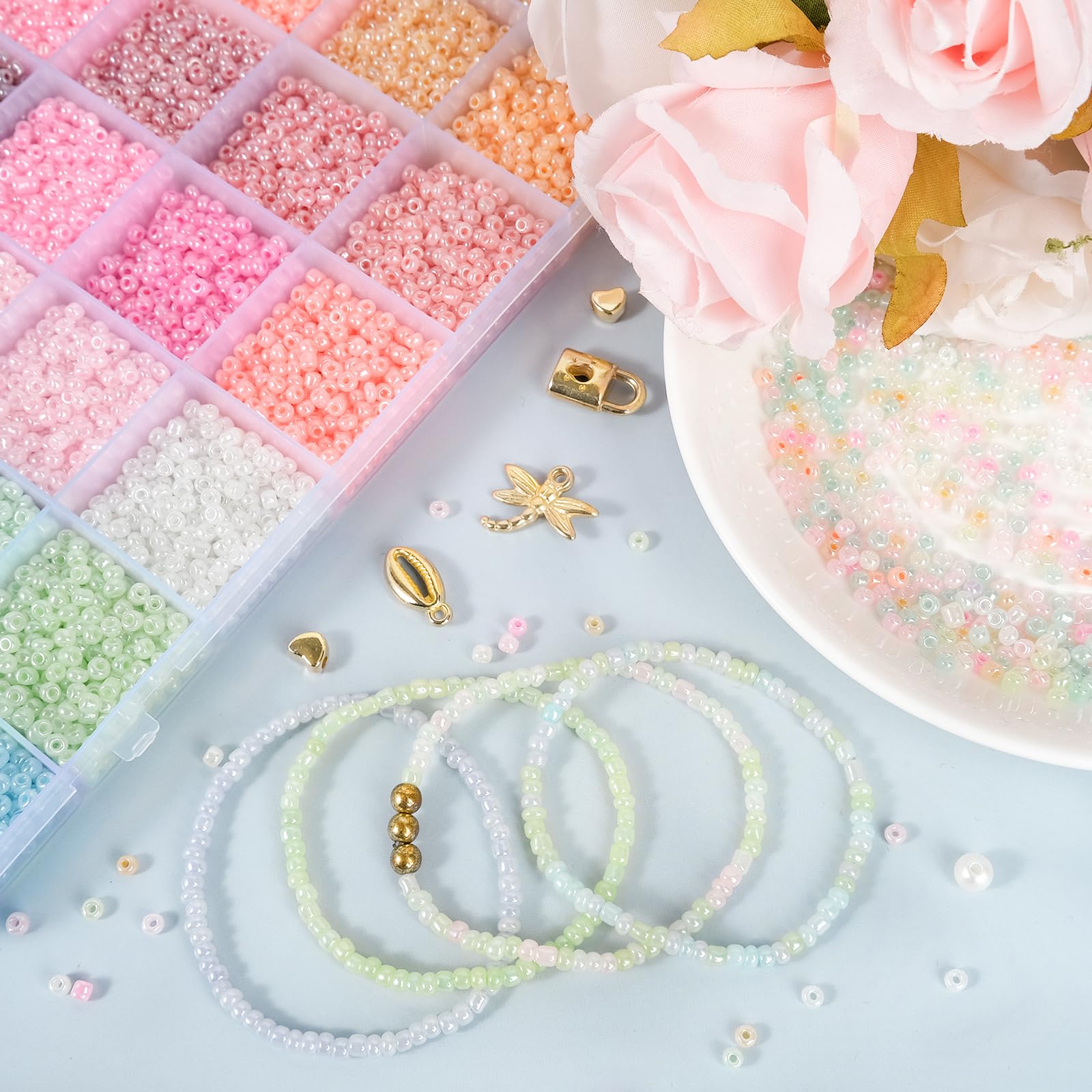 DIY pakket kralen armbandjes roze, mint, rood met een smiley | FRIS! Kralen en Sieraden